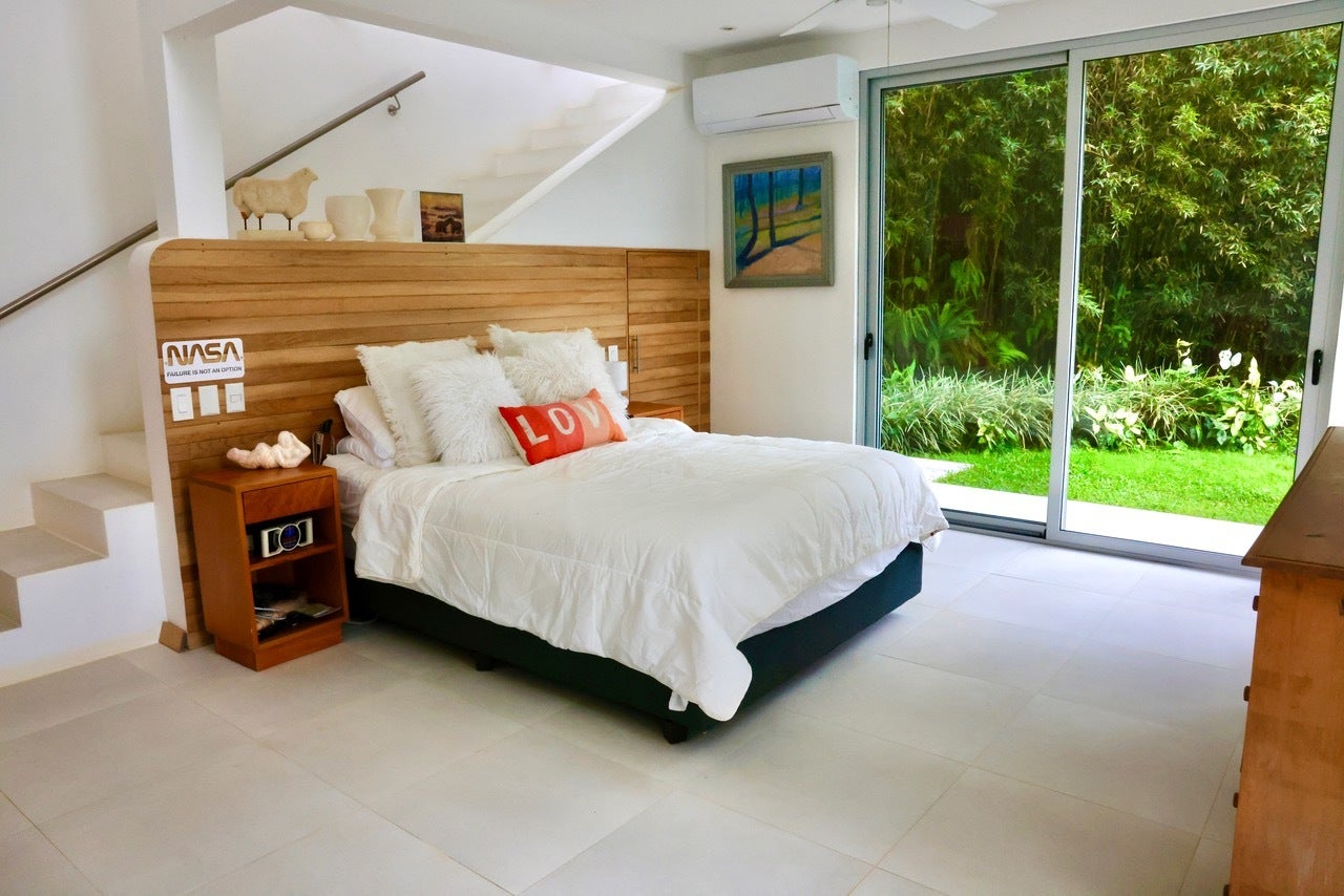 Volcano View Home With Spa and Gym — photo 8 of 18
