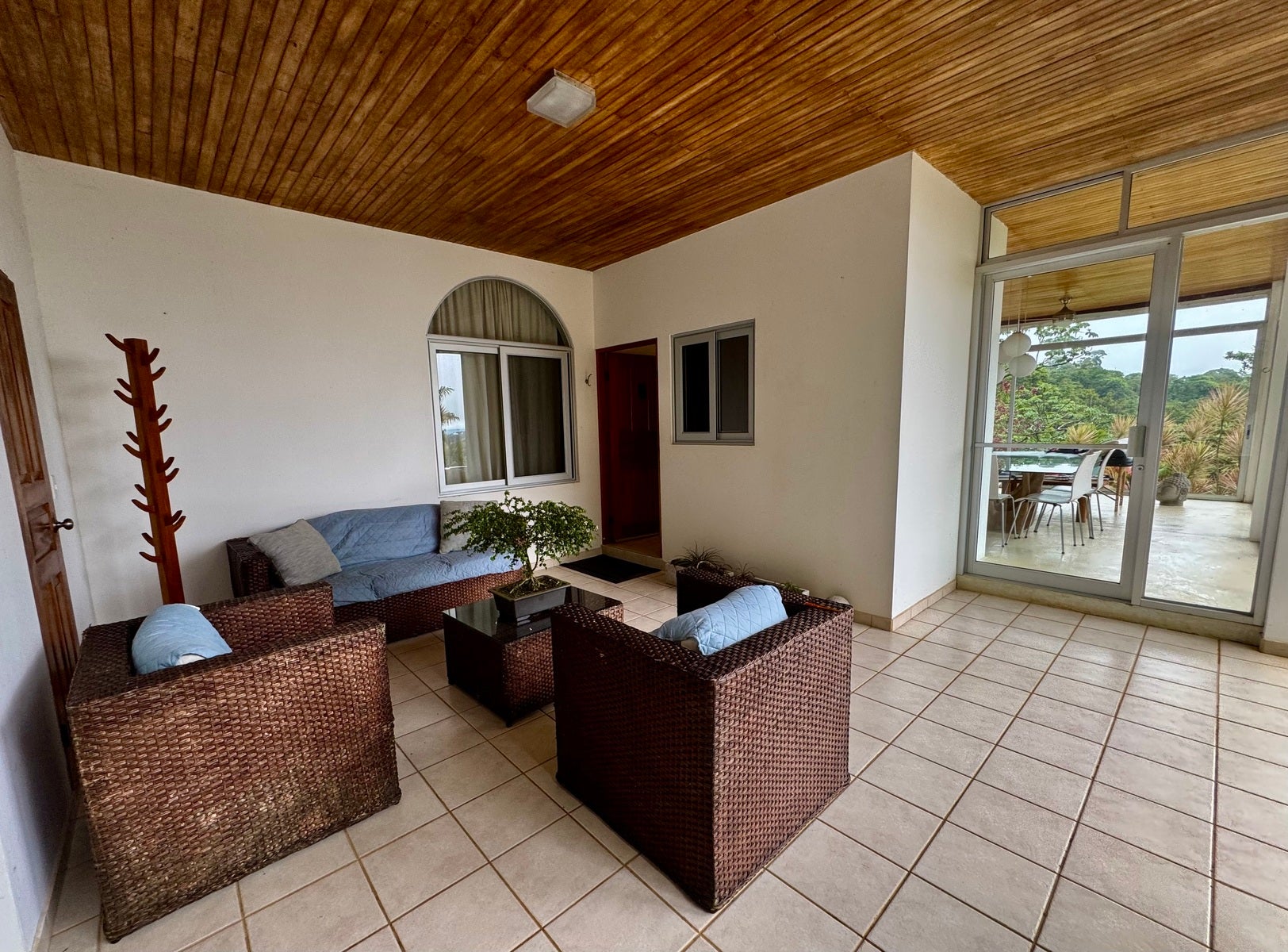 Volcano View Home With Spa and Gym — photo 14 of 18
