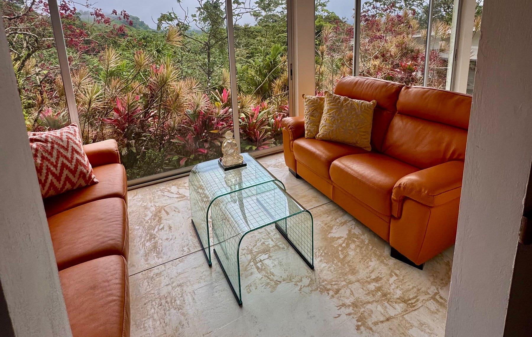 Volcano View Home With Spa and Gym — photo 11 of 18