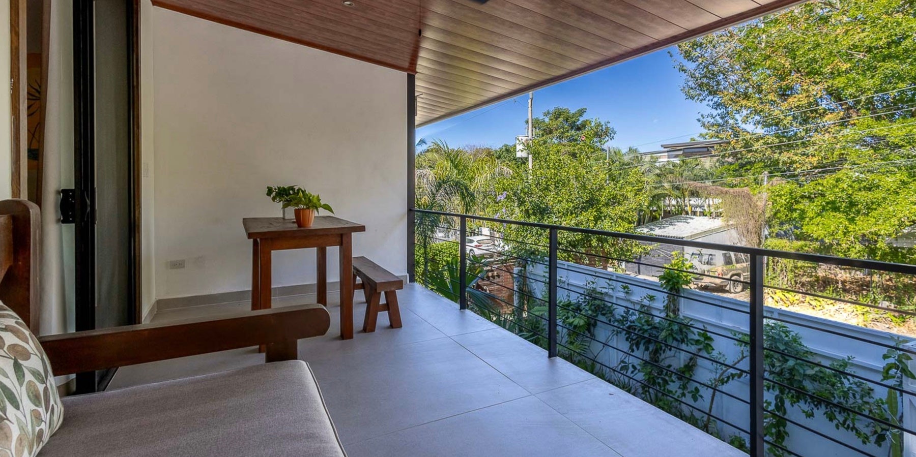 Six Apartments in Santa Teresa — photo 4 of 12