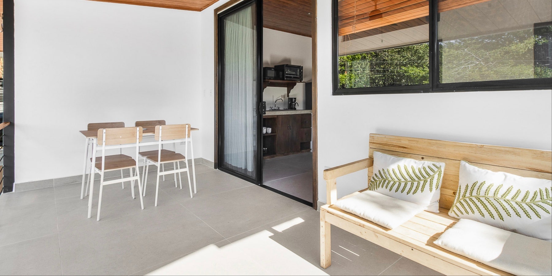 Six Apartments in Santa Teresa — photo 10 of 12