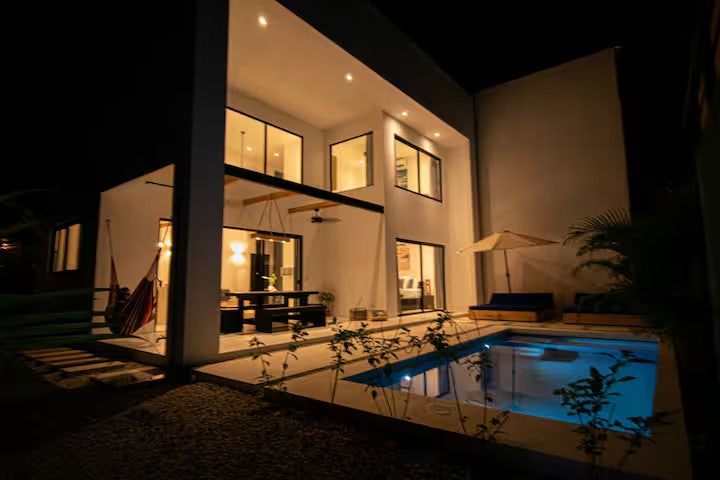 Modern Two Bedroom Home with Pool and Internal Garden — photo 12 of 13