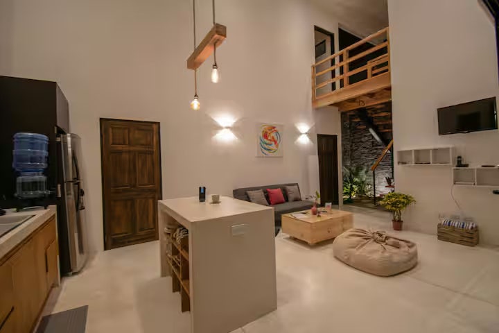Modern Two Bedroom Home with Pool and Internal Garden — photo 4 of 13