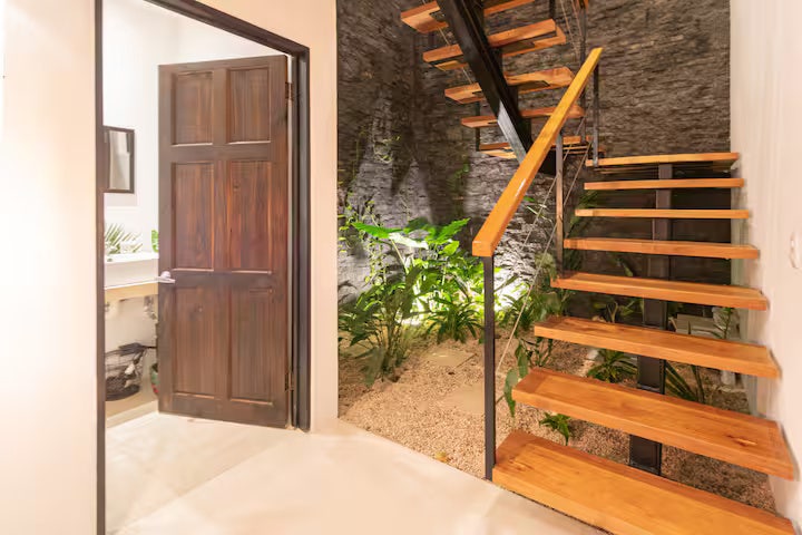 Modern Two Bedroom Home with Pool and Internal Garden — photo 5 of 13