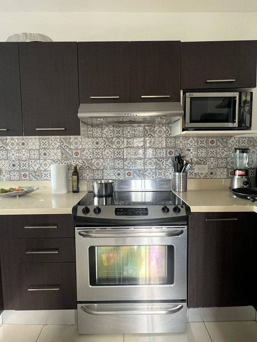 Avenida 6A, Santa Ana, Central, Santa Ana, San Jose, Costa Rica 10901