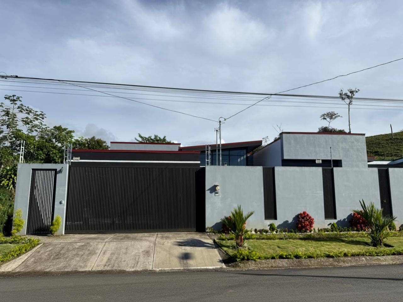 Strategically Located Home. Perez Zeledon, Perez Zeledon, San Jose, Costa Rica