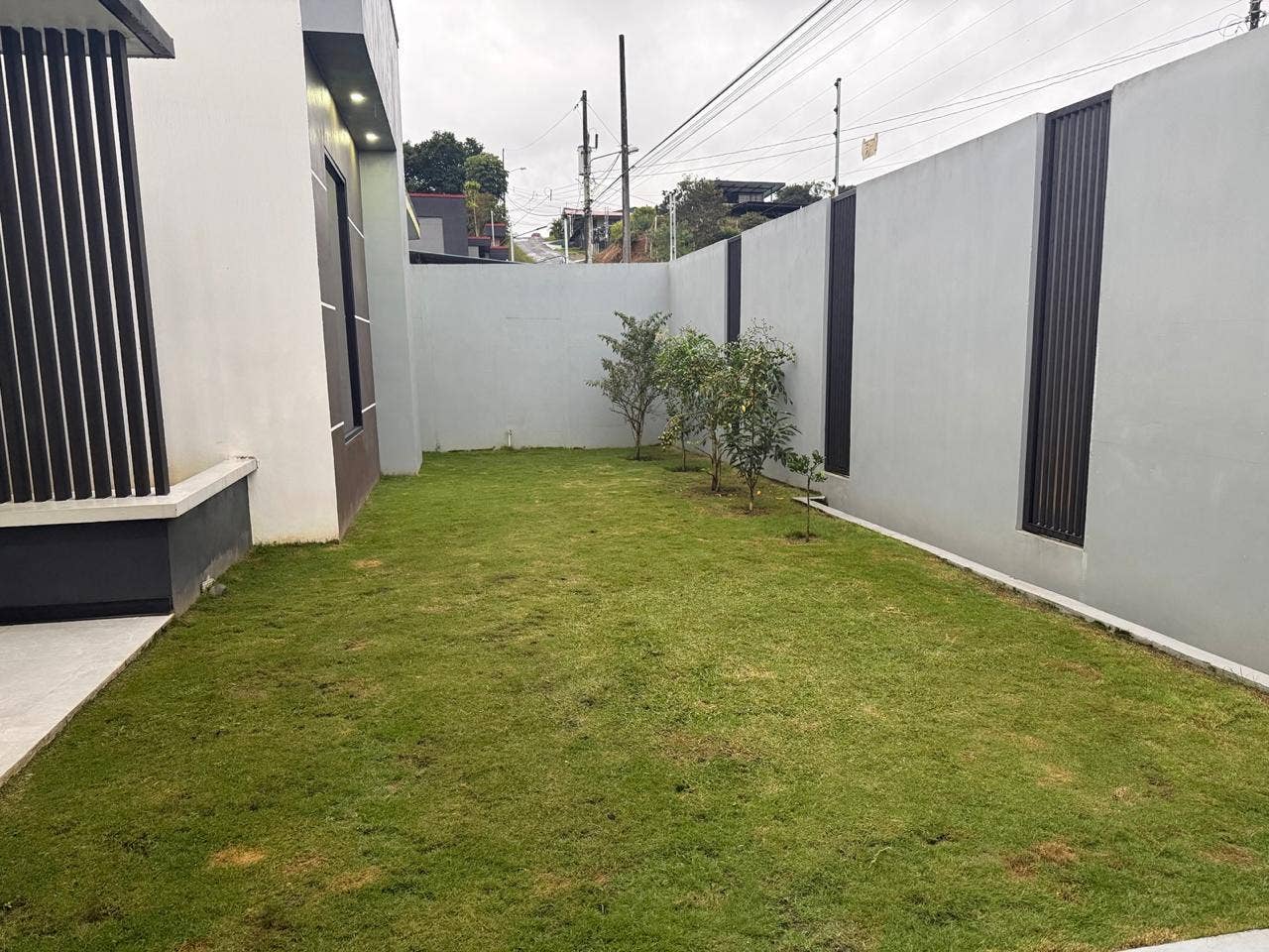 Strategically Located Home. Perez Zeledon — photo 8 of 8