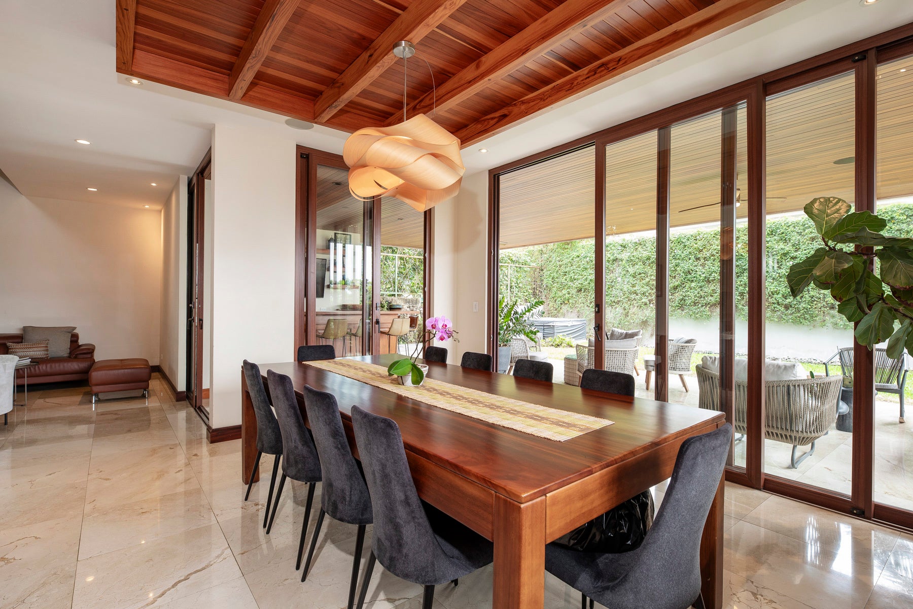 Cerro Real family residence. — photo 3 of 19