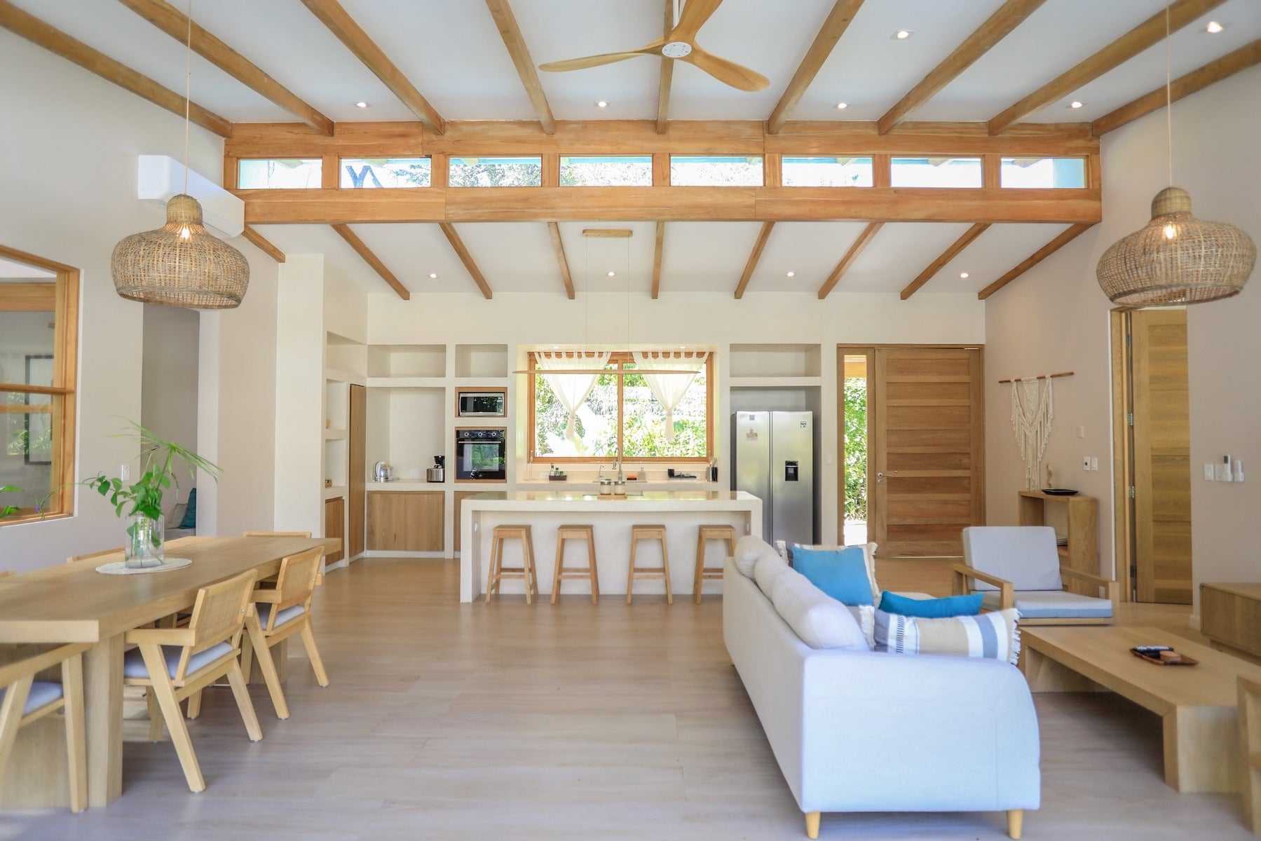 Modern 2BR Home with Pool & Development Potential — photo 10 of 19
