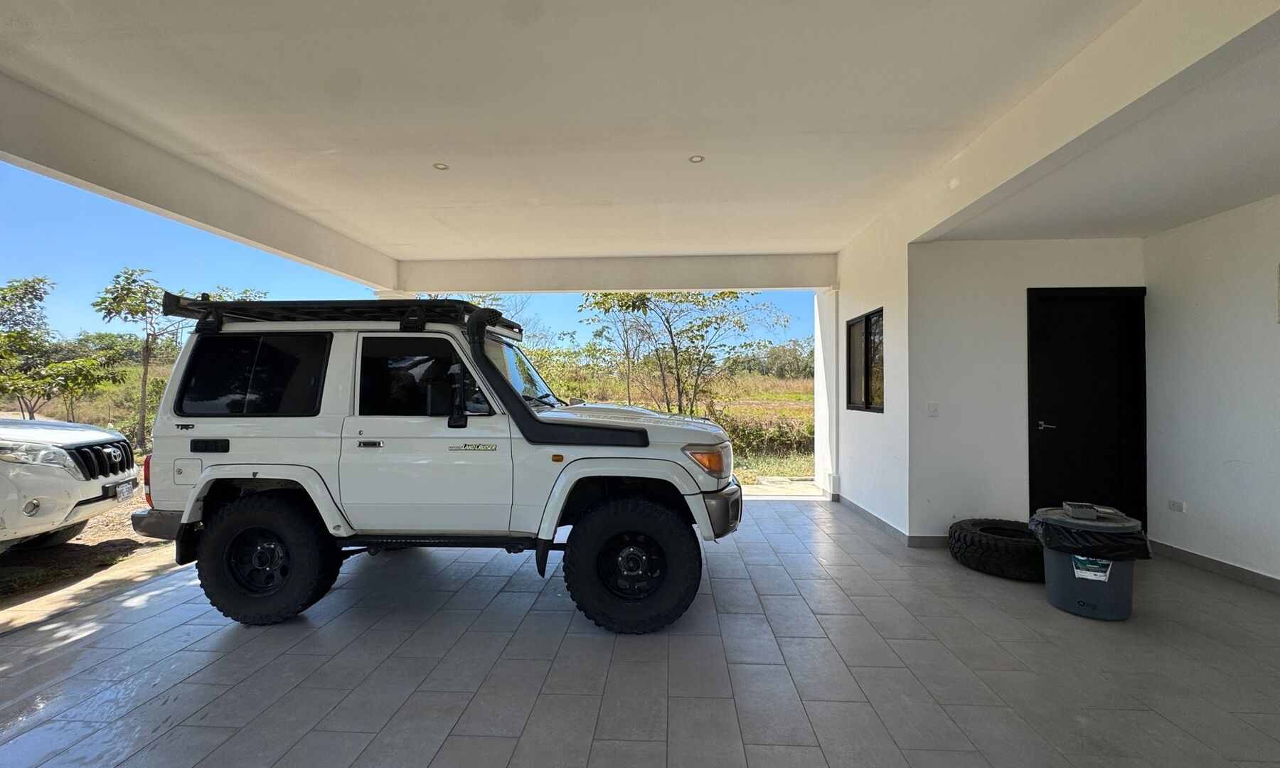 Ocean and Mountain View House Santa Teresa — photo 16 of 18