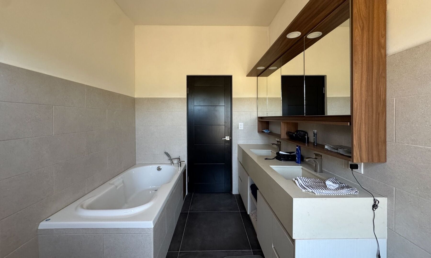 Ocean and Mountain View House Santa Teresa — photo 15 of 18
