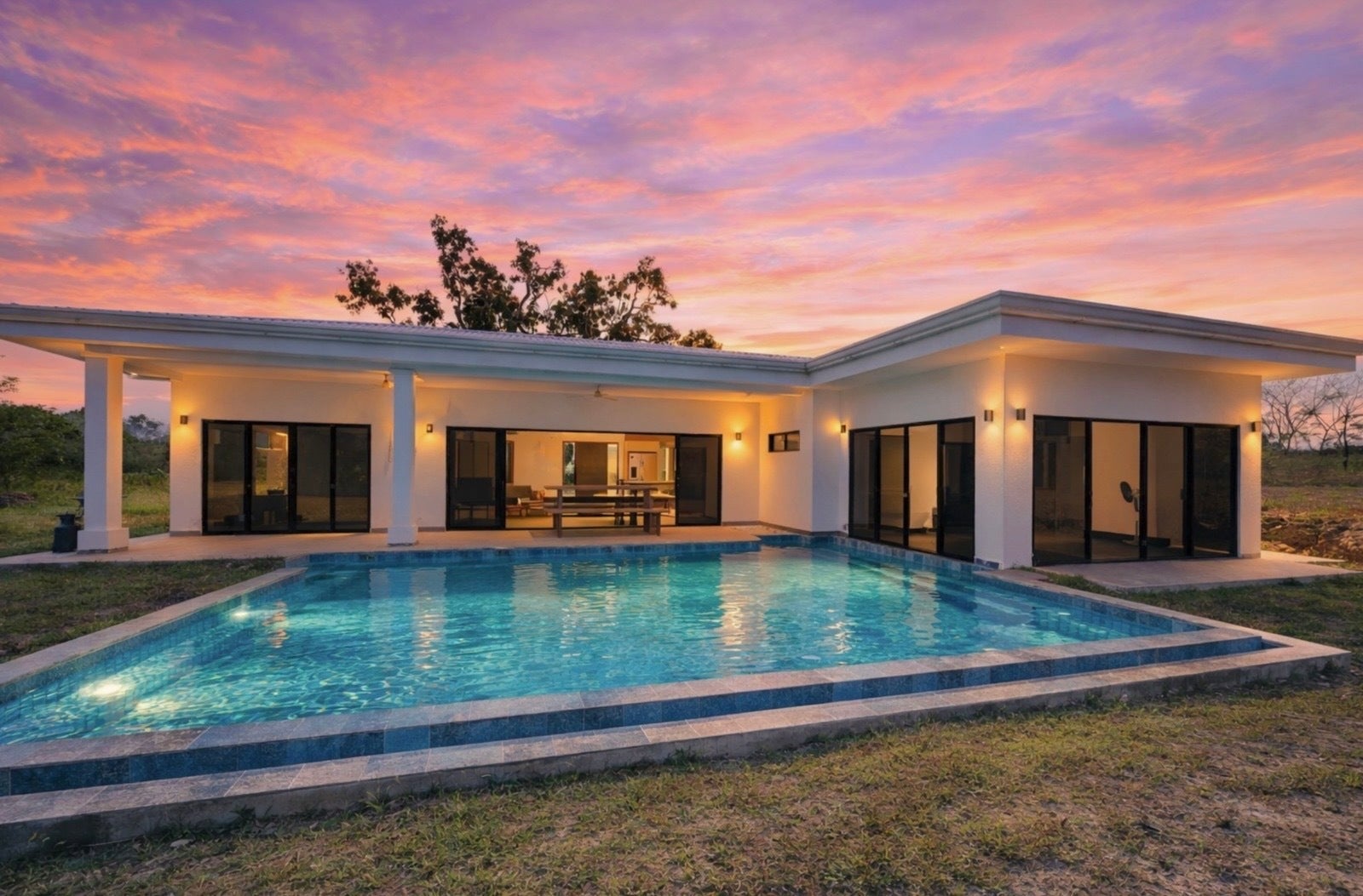 Ocean and Mountain View House Santa Teresa — photo 4 of 18