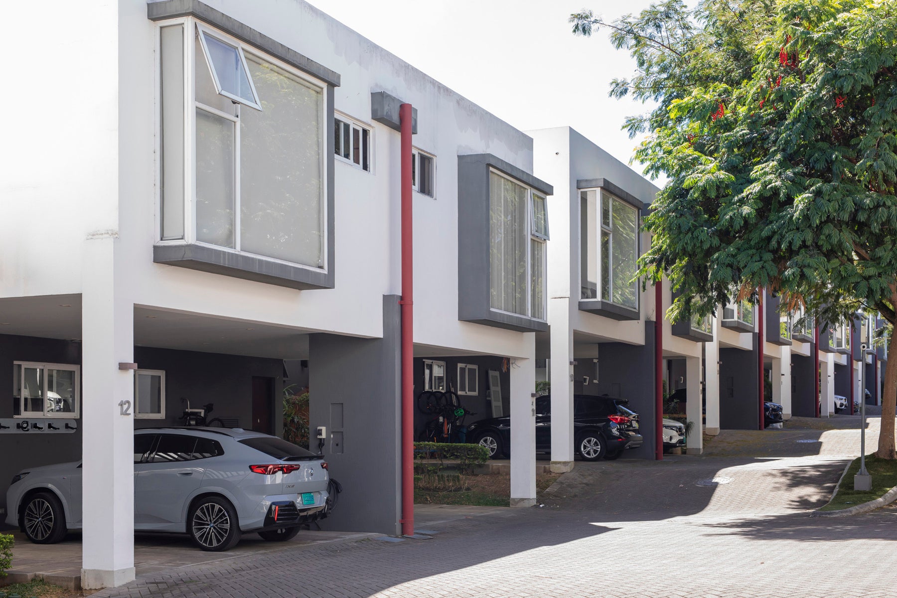 Asurcano modern family residence. — photo 6 of 19