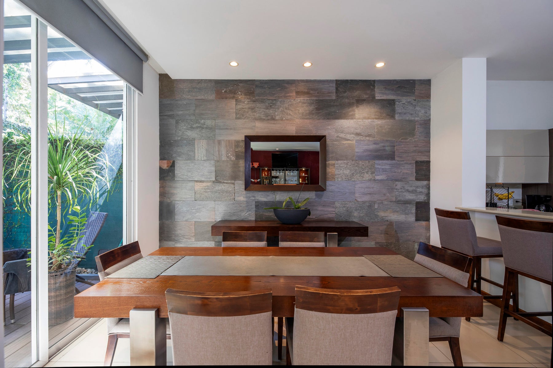 Asurcano modern family residence. — photo 10 of 19