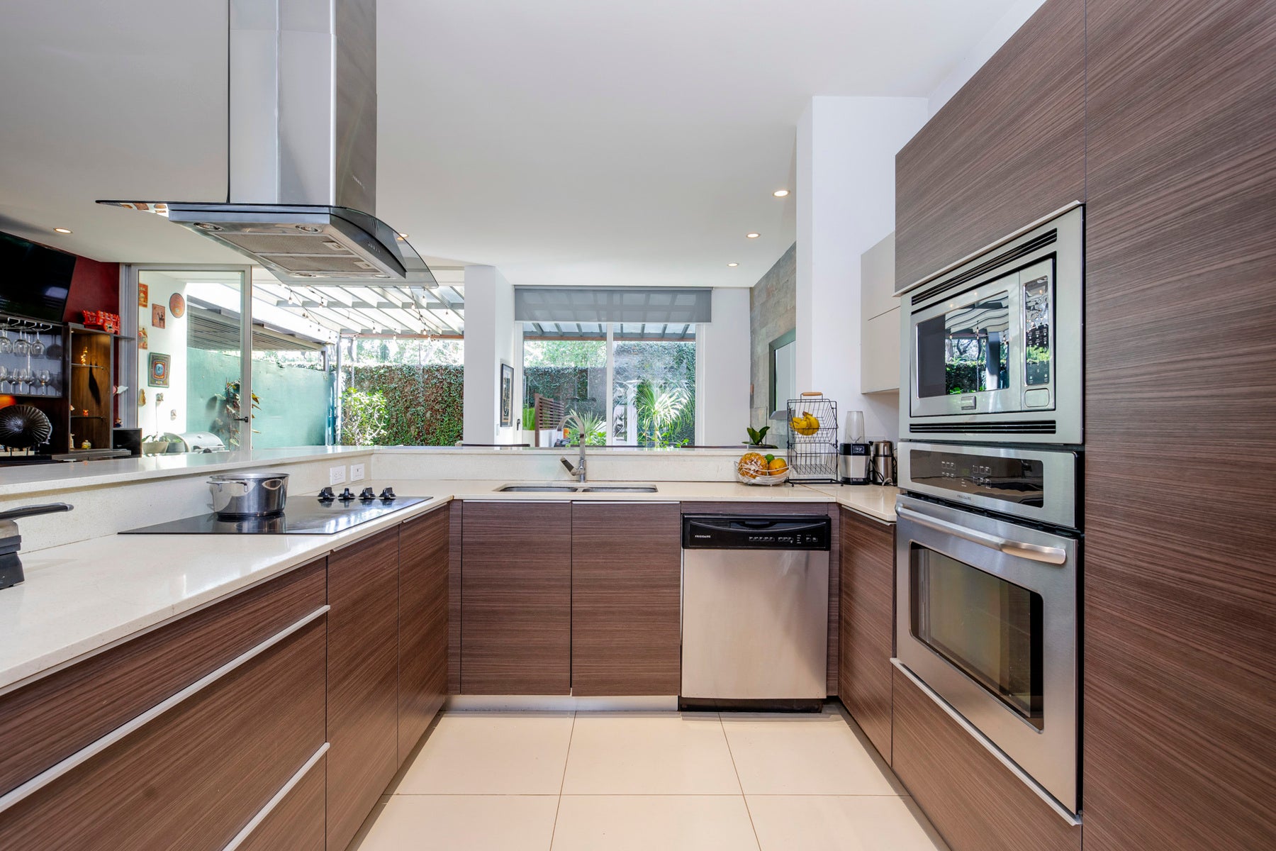 Asurcano modern family residence. — photo 7 of 19