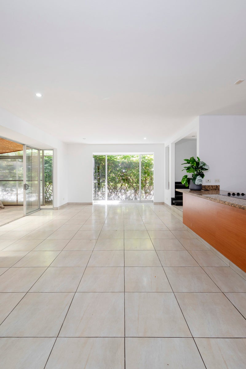 Condominio Casa Sol Santa Ana — photo 3 of 19