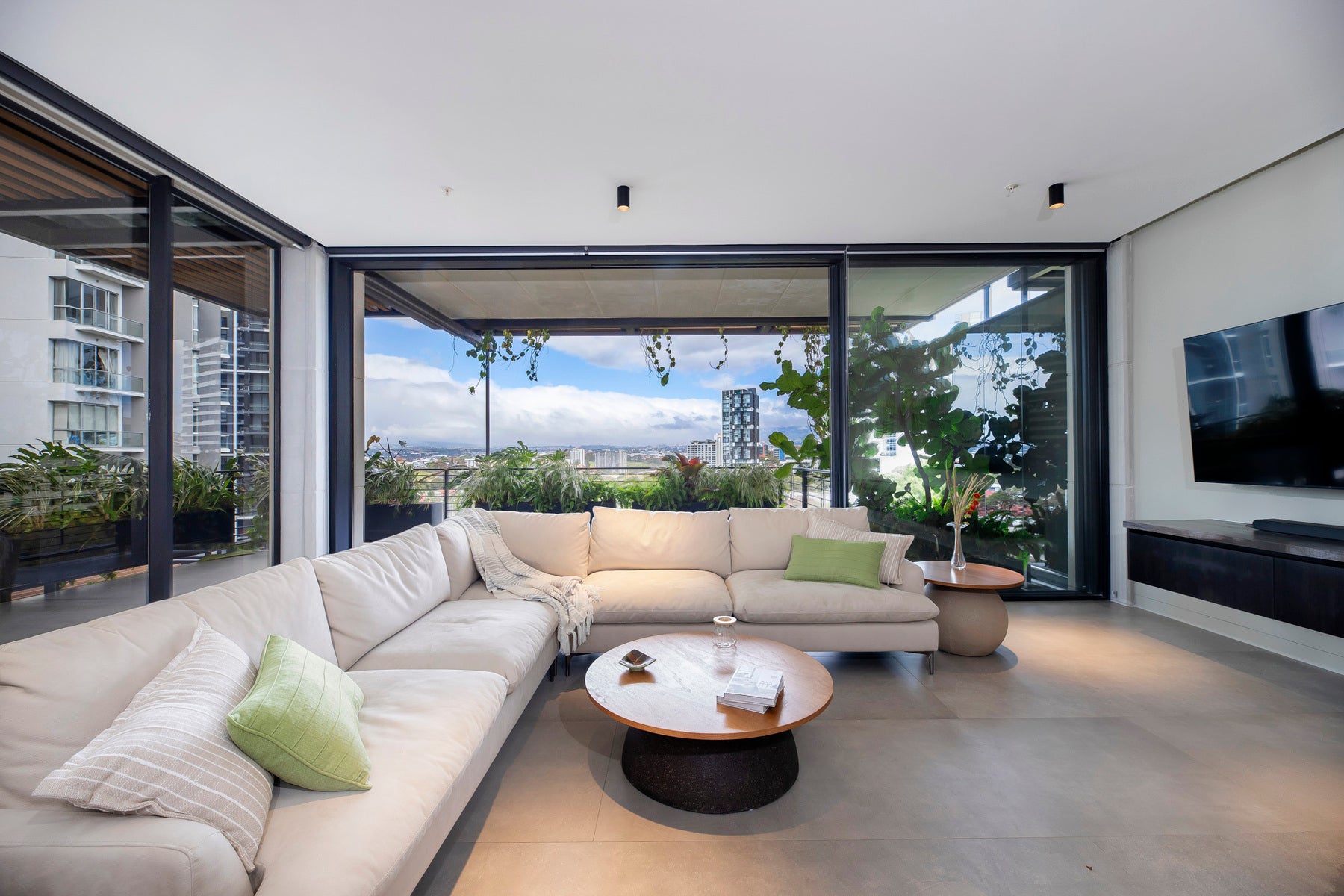 Versatile Space And Boutique Privacy — photo 3 of 19