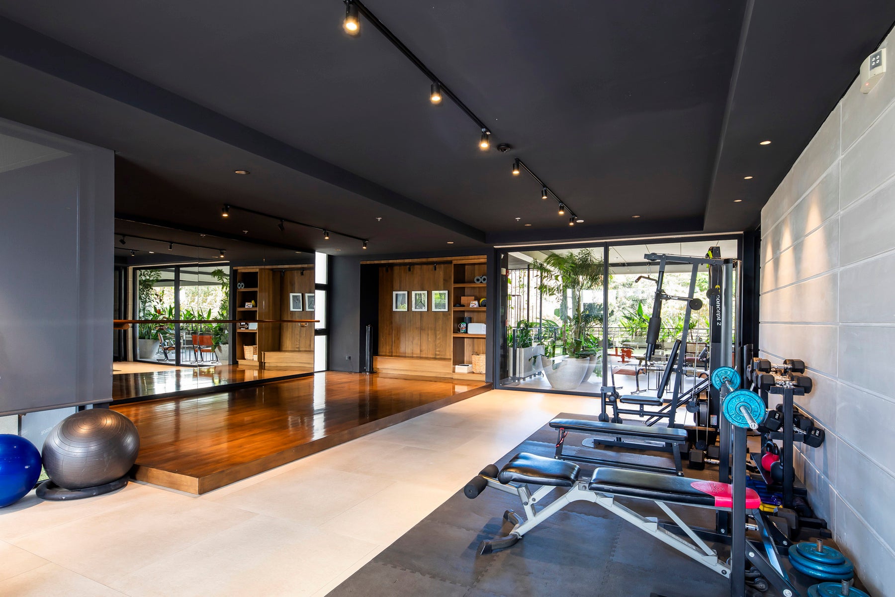 Versatile Space And Boutique Privacy — photo 16 of 19