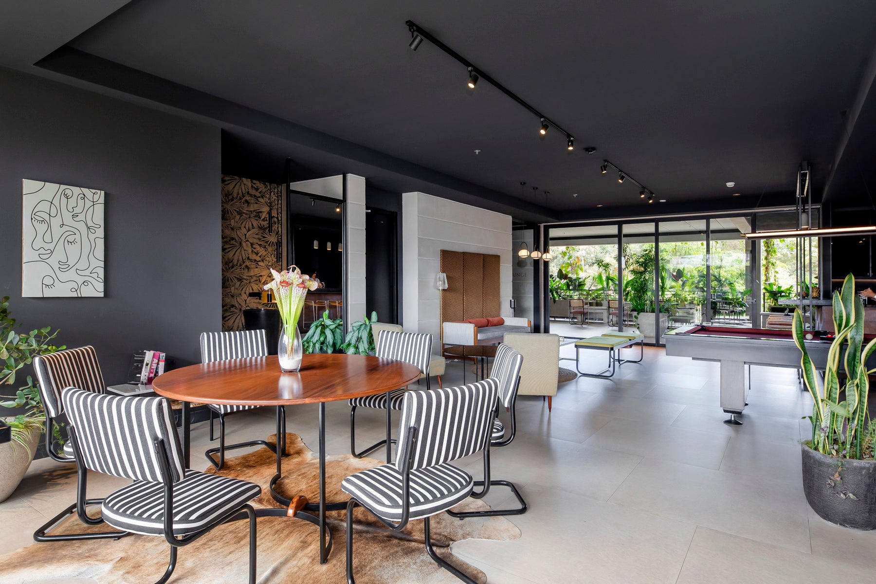 Versatile Space And Boutique Privacy — photo 18 of 19