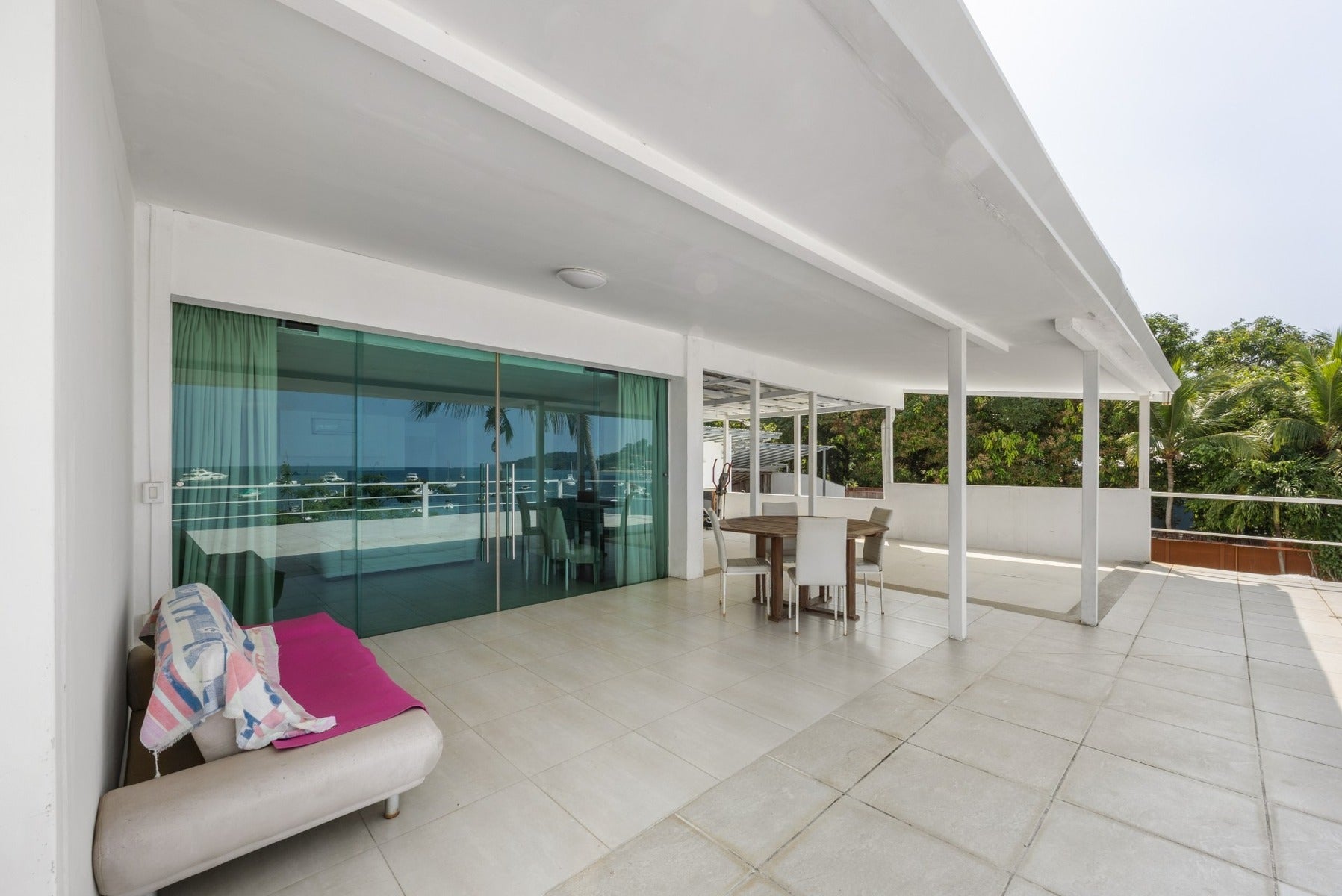 Double Beachfront Mixed Use Estate — photo 19 of 19