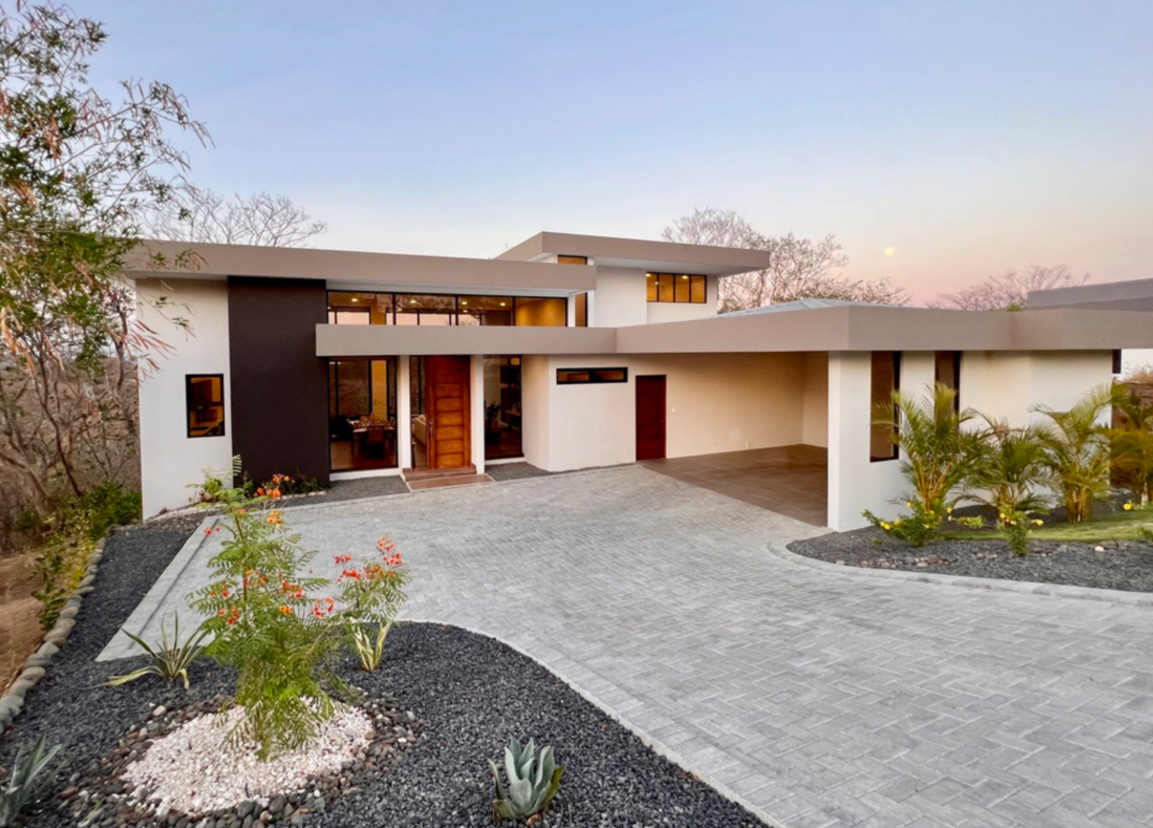Altos de Cacique  Beautiful modern house with pool and wonderful views — photo 2 of 14