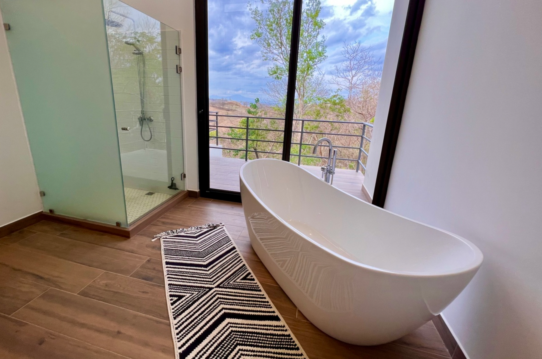 Altos de Cacique  Beautiful modern house with pool and wonderful views — photo 8 of 14