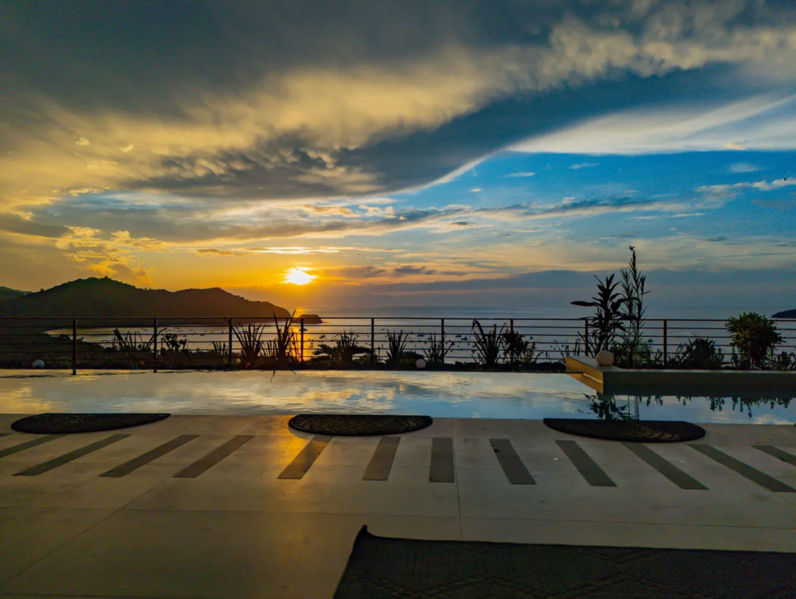 Luxury Residence with Panoramic Ocean Views Casa Siete Cielos — photo 13 of 19