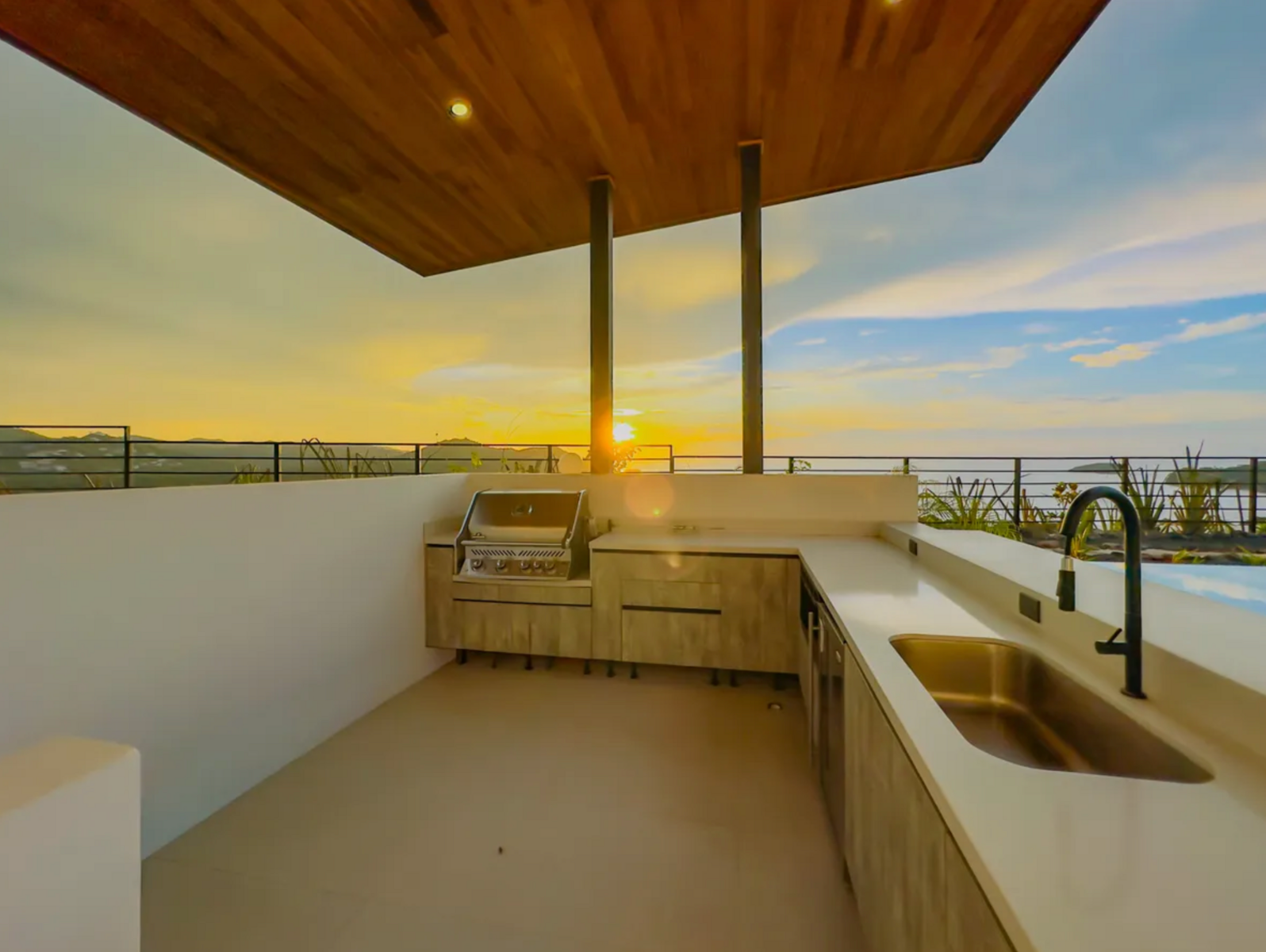 Luxury Residence with Panoramic Ocean Views Casa Siete Cielos — photo 16 of 19