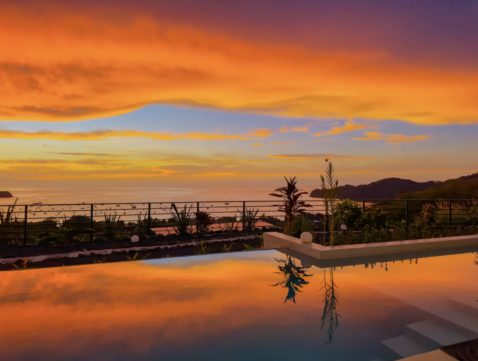 Luxury Residence with Panoramic Ocean Views Casa Siete Cielos — photo 18 of 19