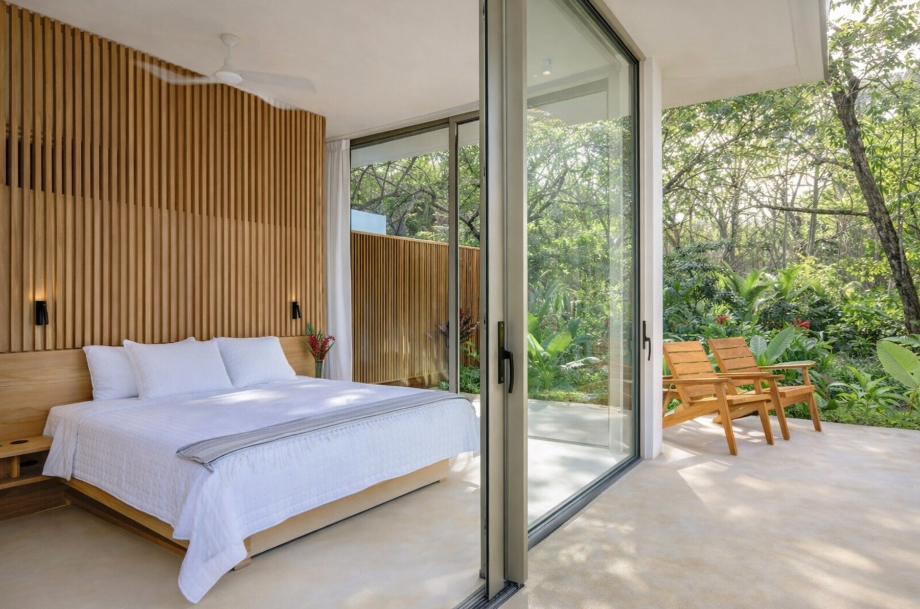 Prime Beachfront Estate — photo 9 of 19