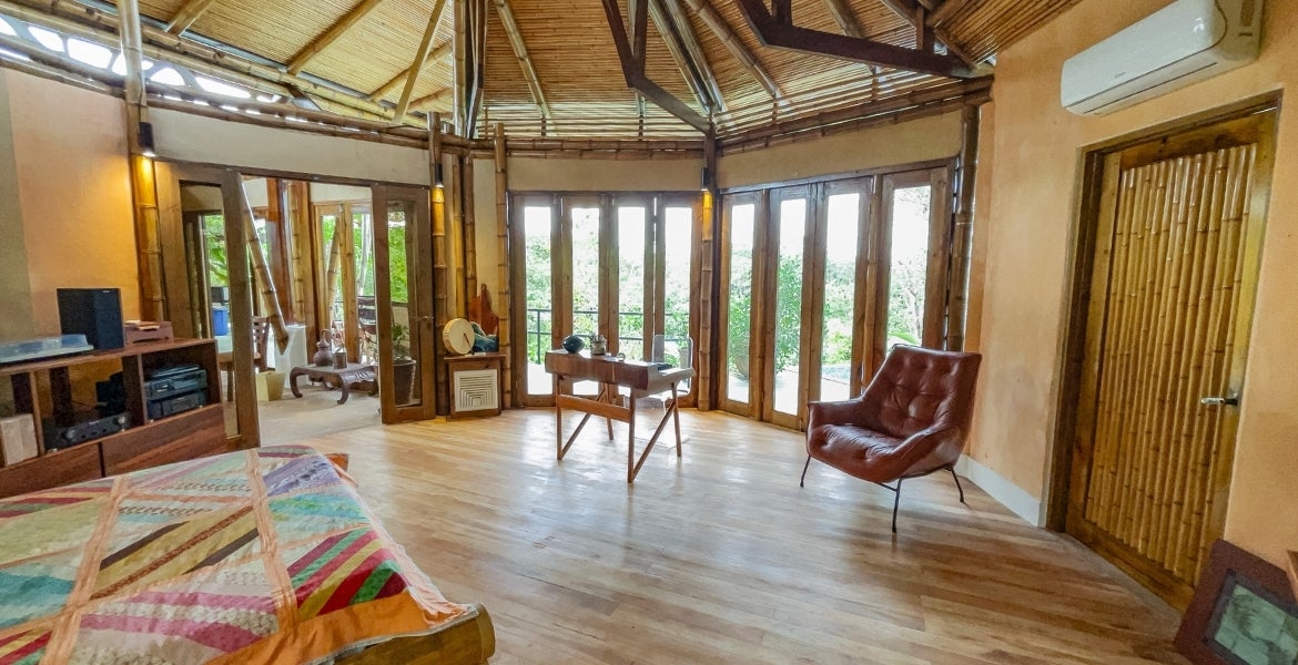 2 Bedroom Bamboo home on 2 hectares — photo 8 of 18