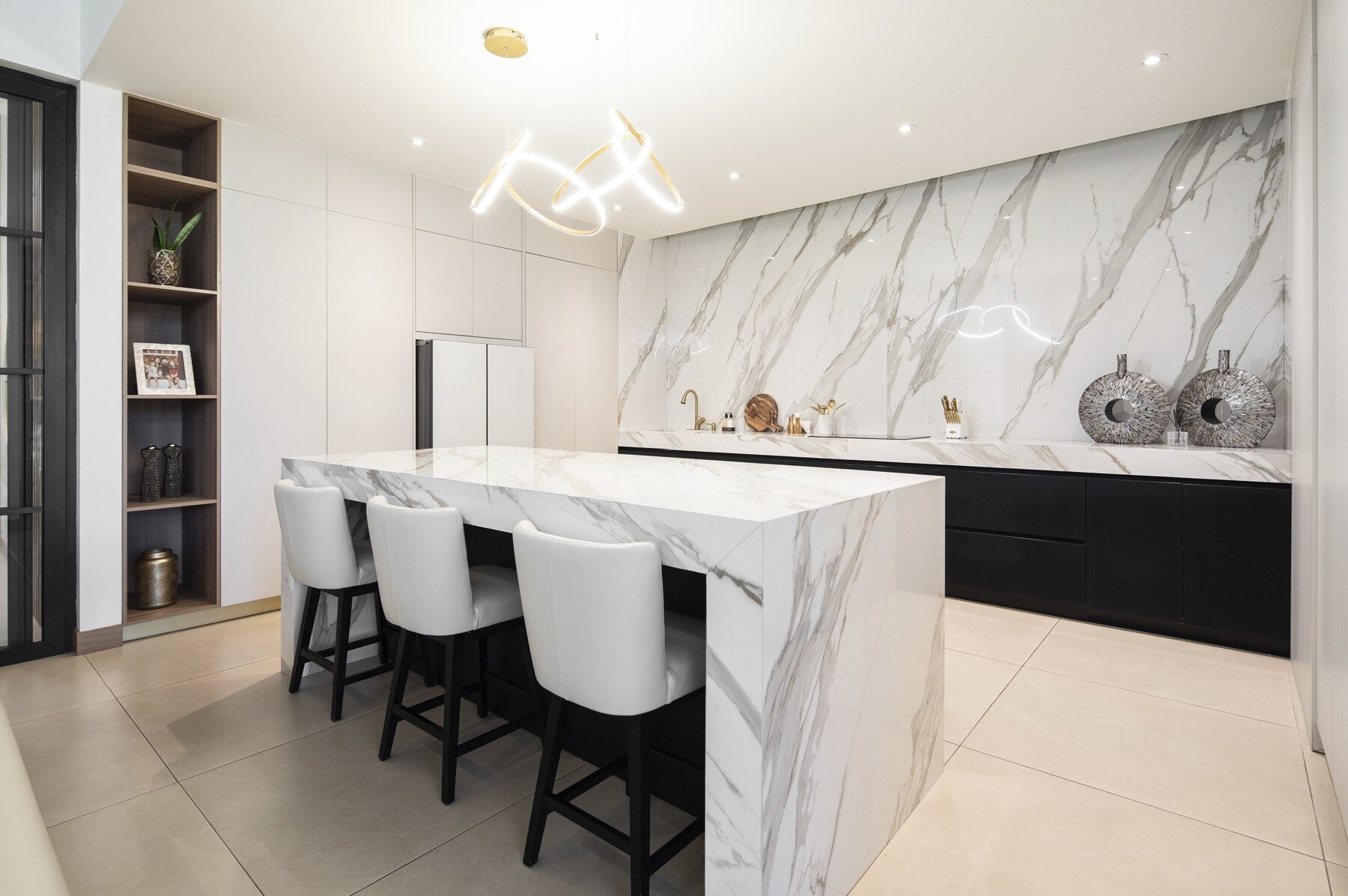 A Masterpiece of Modern Living in Bosques de Doña Rosa — photo 13 of 19