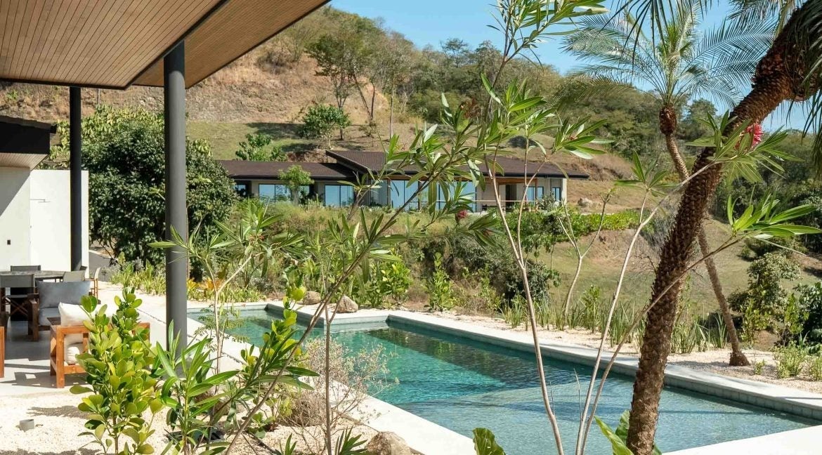 Sunset Ocean View Residence — photo 17 of 19