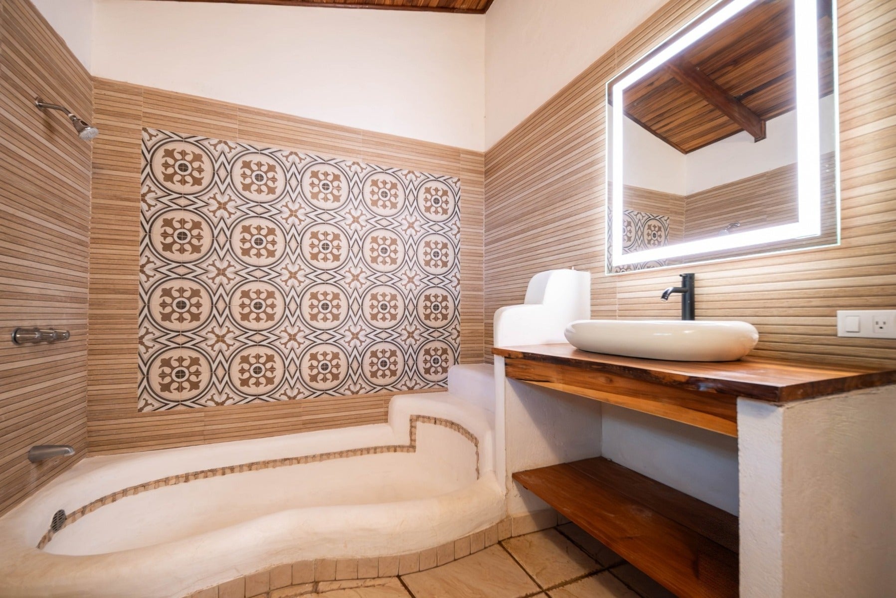 Jungle Luxe Boutique Hotel — photo 19 of 19