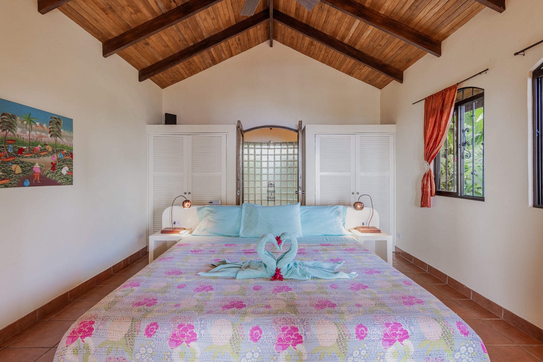 Beautiful Private Estate with Spectacular Views — photo 6 of 19