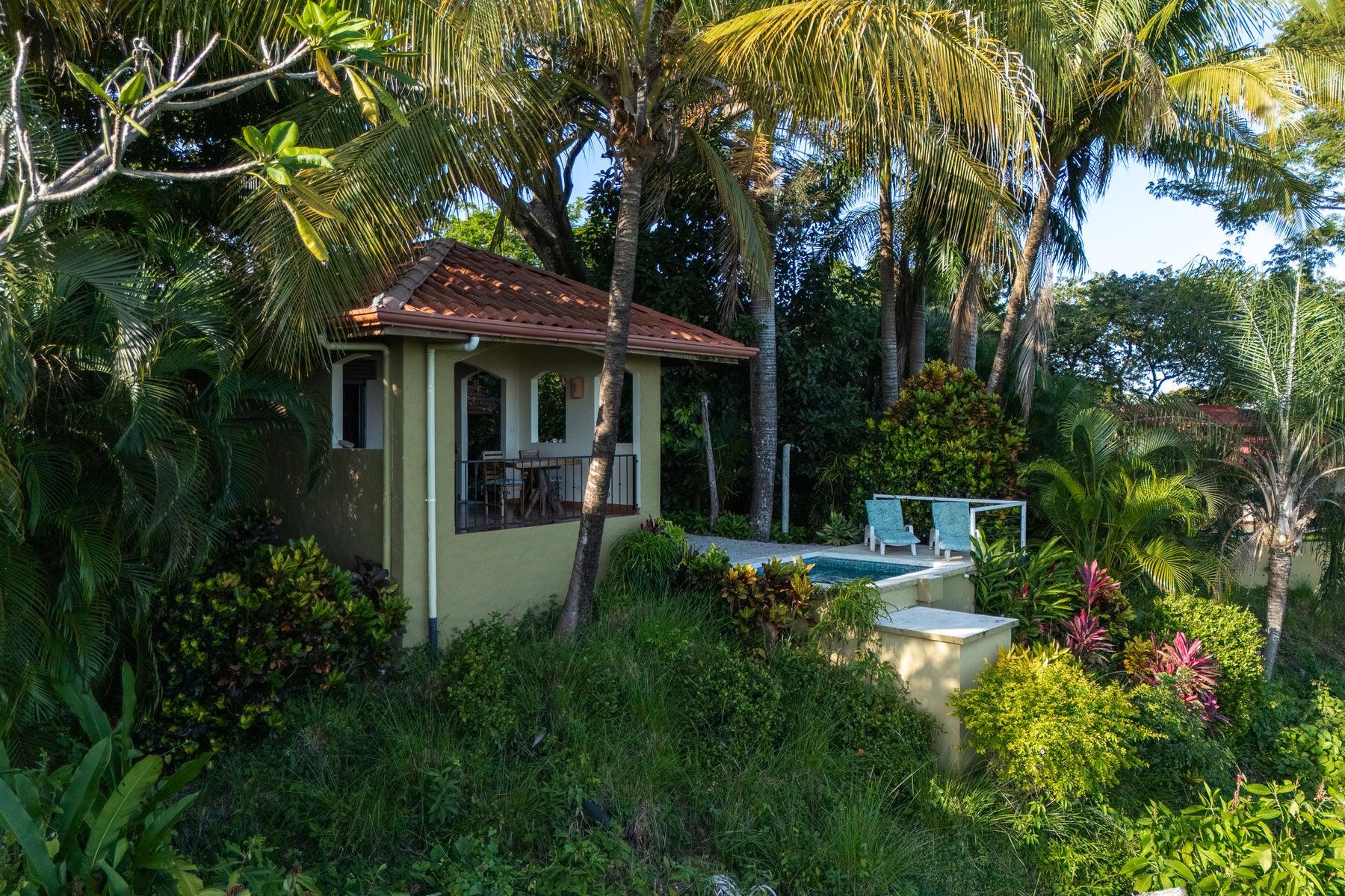 Beautiful Private Estate with Spectacular Views — photo 17 of 19