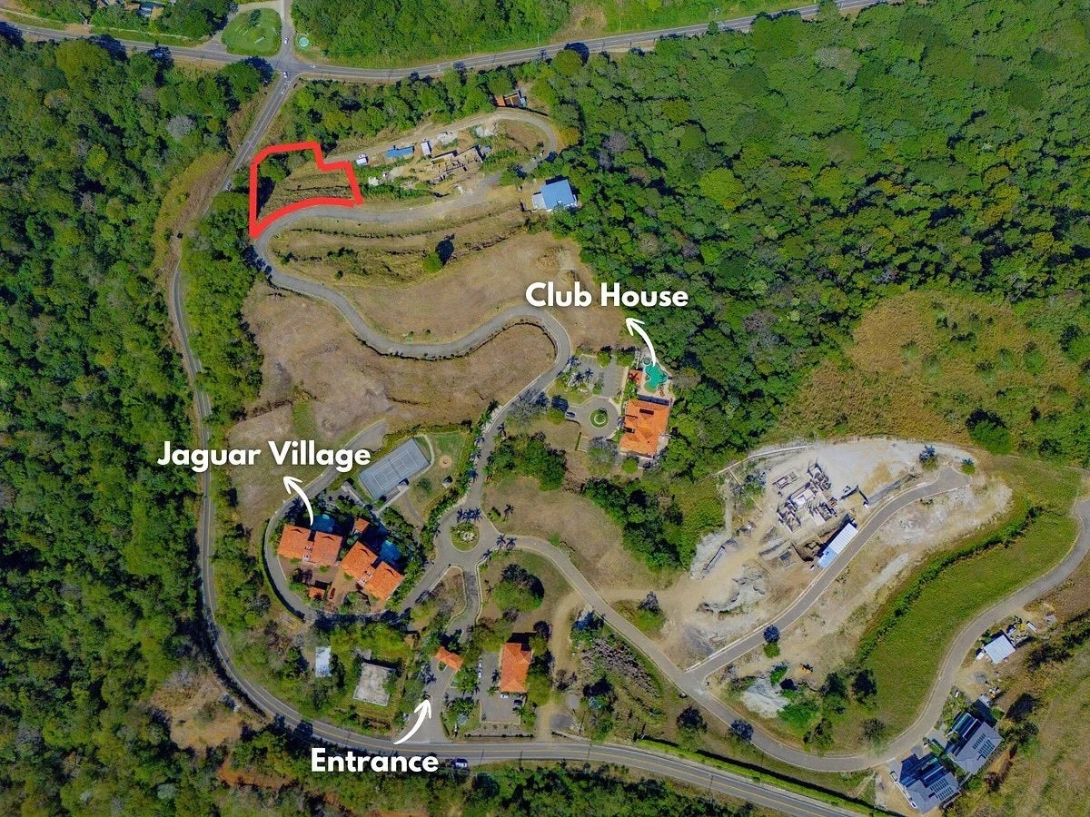 Cul-De-Sac Ocean View Lot — photo 6 of 19