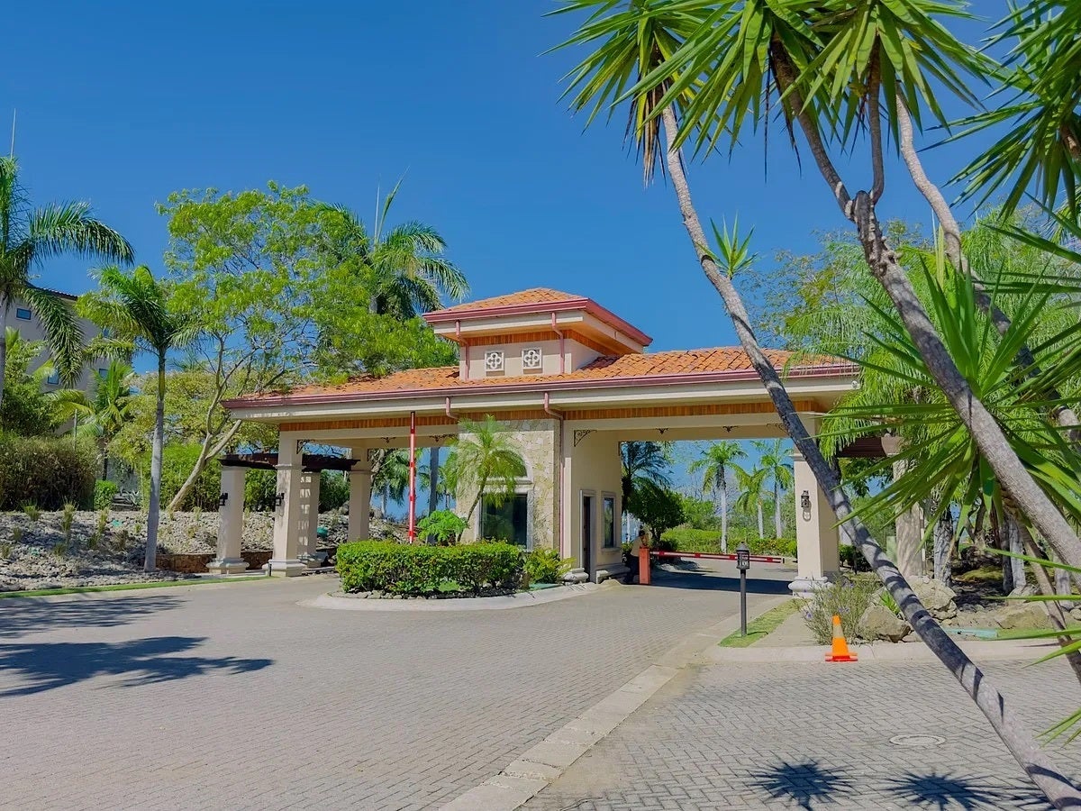 Cul-De-Sac Ocean View Lot — photo 17 of 19