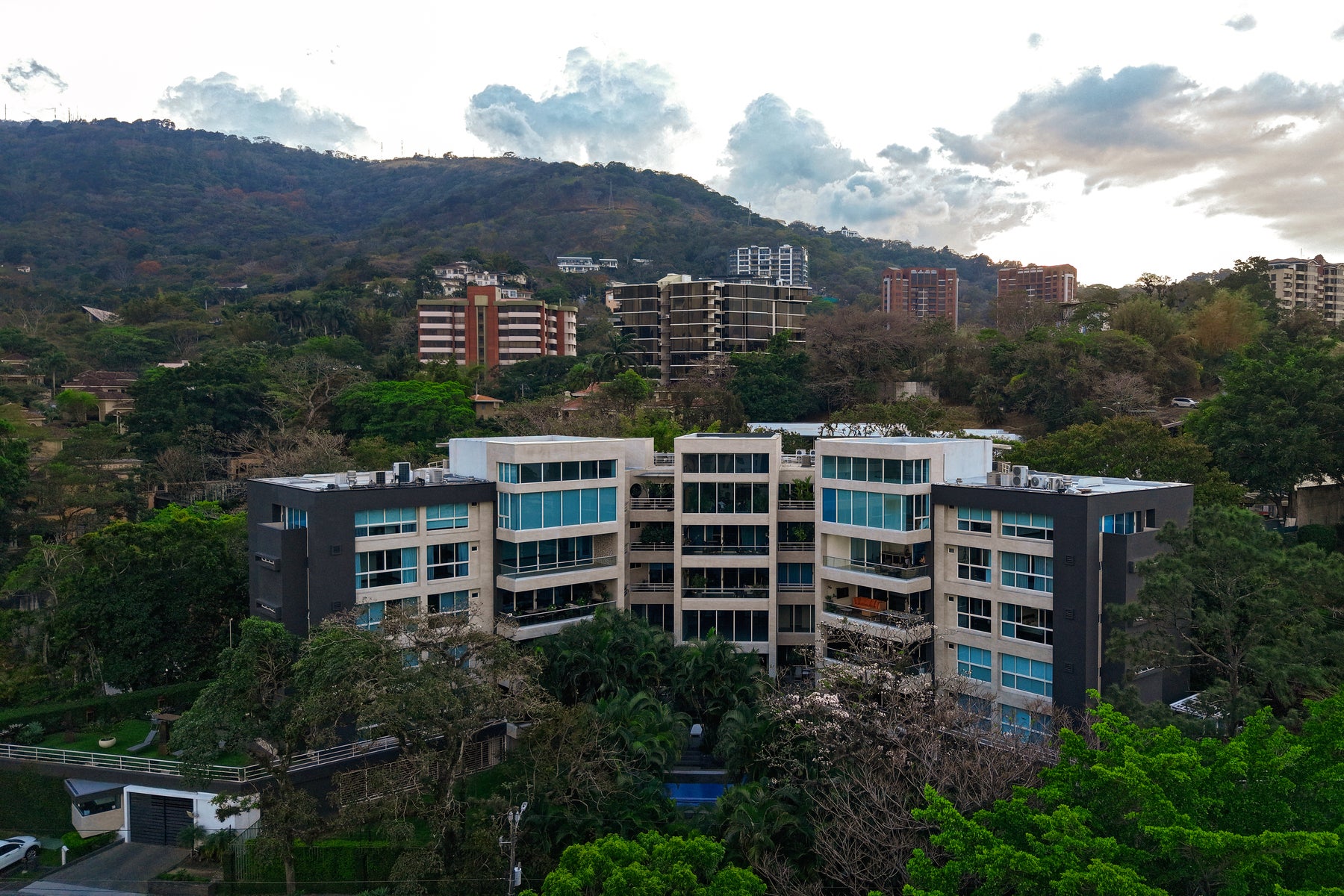 Luxury Single Level Residence, San Jose, San Rafael, Escazu, San Jose, Costa Rica 10203