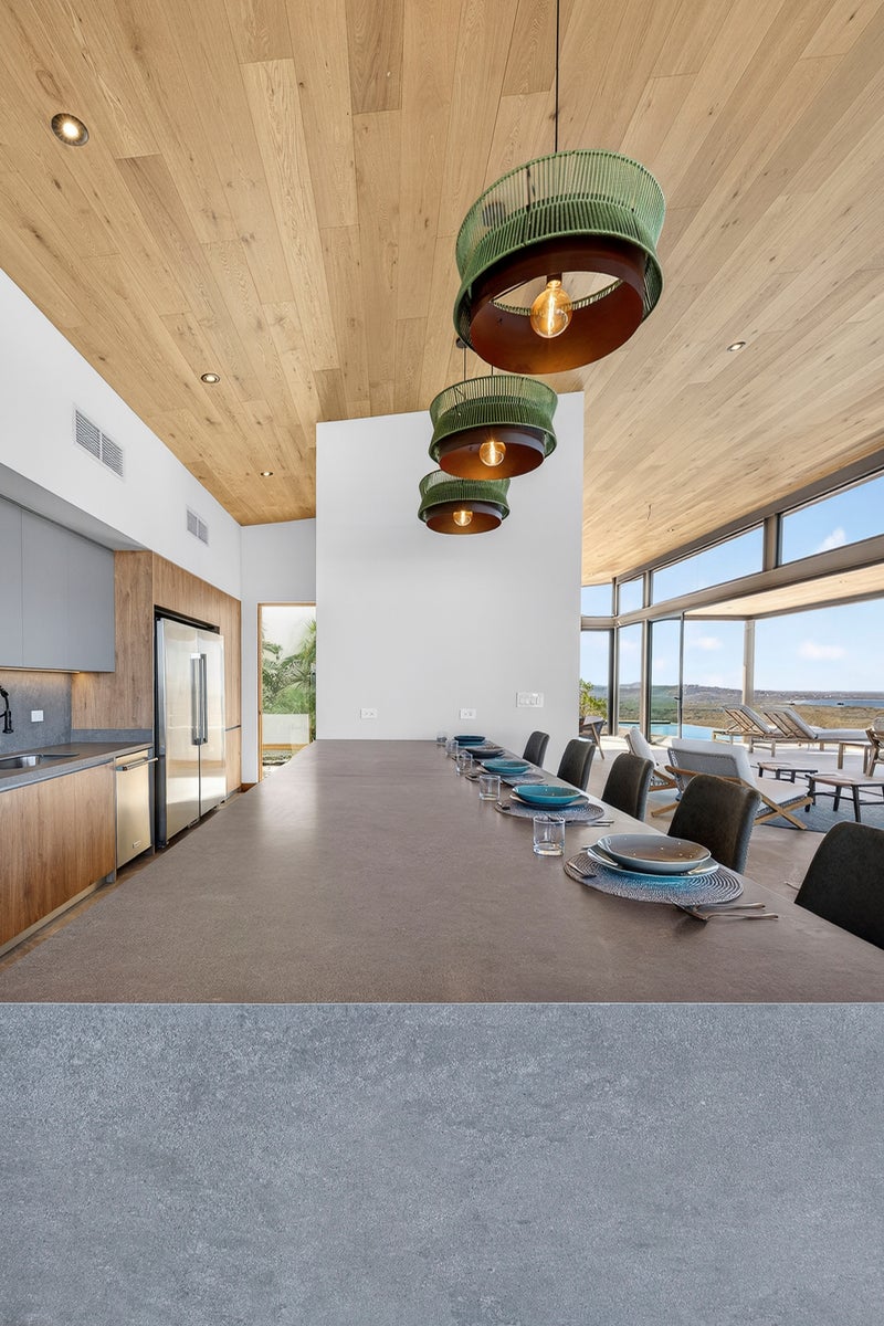 Luxury Hilltop Villa with Ocean Views — photo 11 of 19