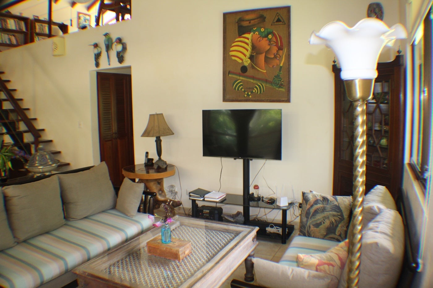 Affordable Jungle Home — photo 14 of 19