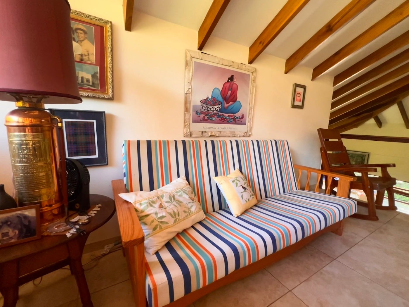 Affordable Jungle Home — photo 16 of 19