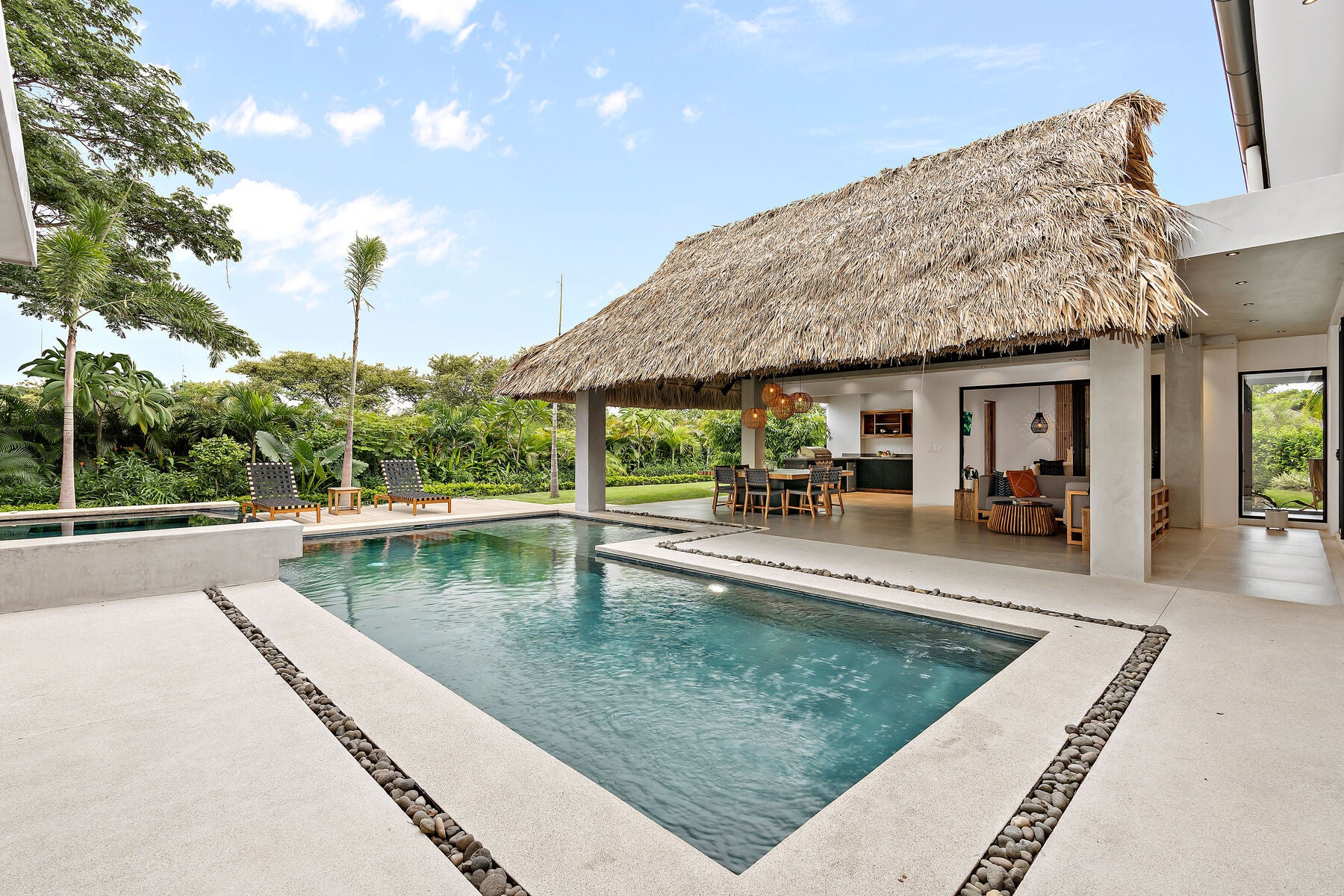 Private Luxury Retreat — photo 2 of 19