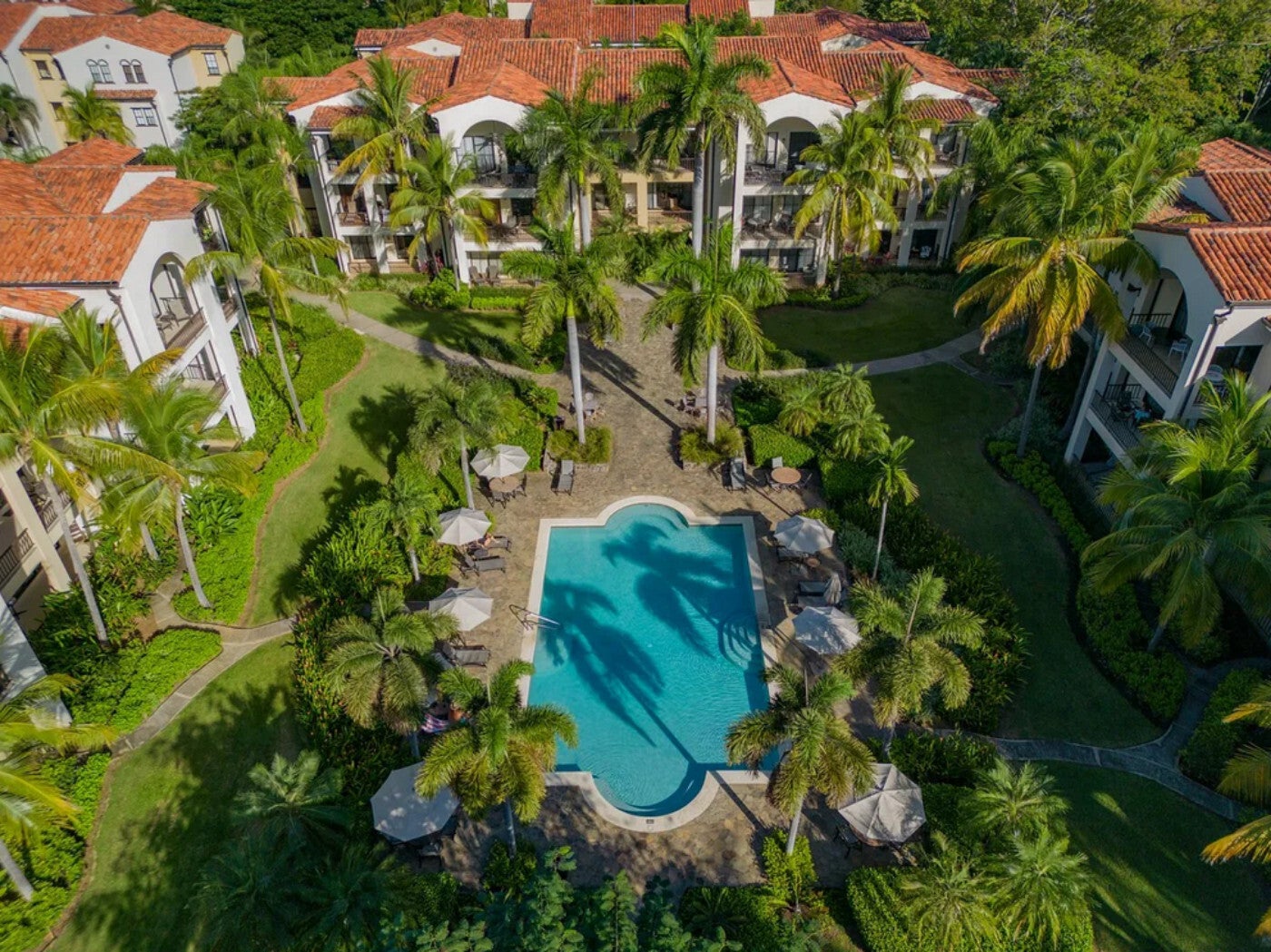 Renovated Two Bedroom Condo Overlooking the Lifestyle Pool — photo 9 of 12