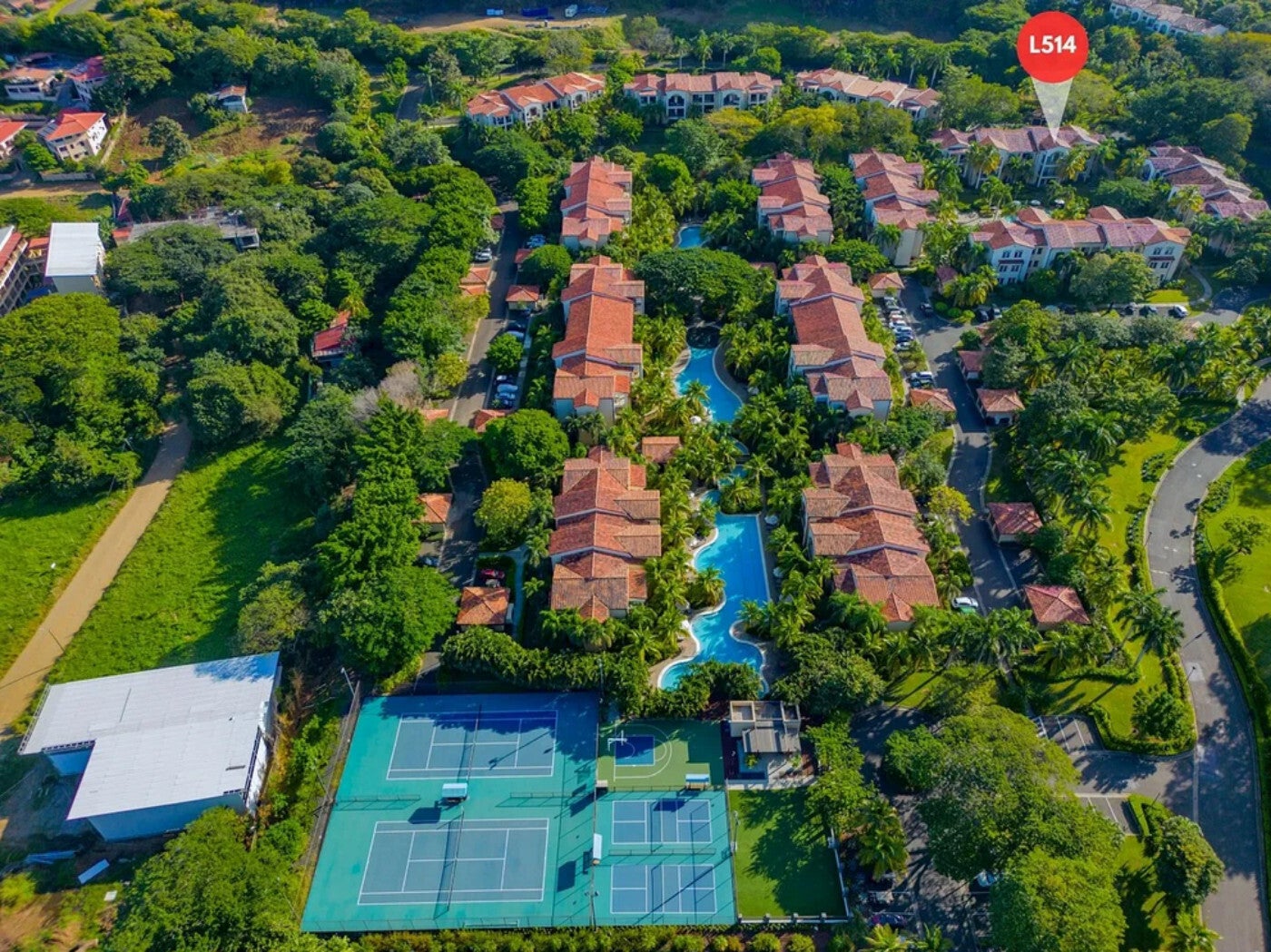 Renovated Two Bedroom Condo Overlooking the Lifestyle Pool — photo 10 of 12