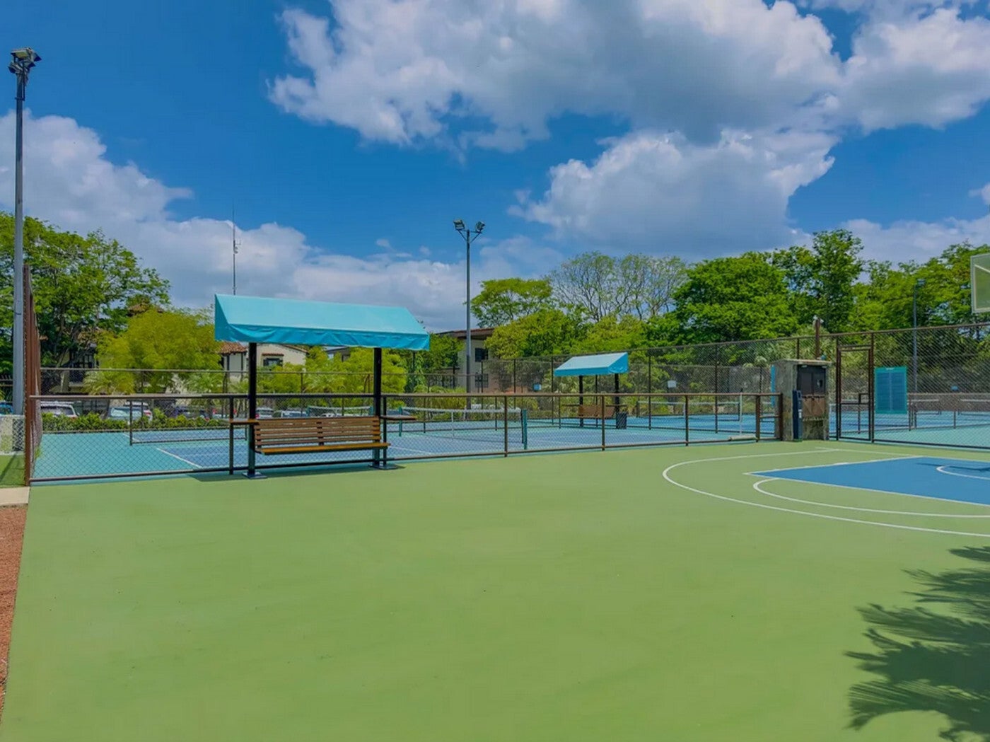 Renovated Two Bedroom Condo Overlooking the Lifestyle Pool — photo 11 of 12