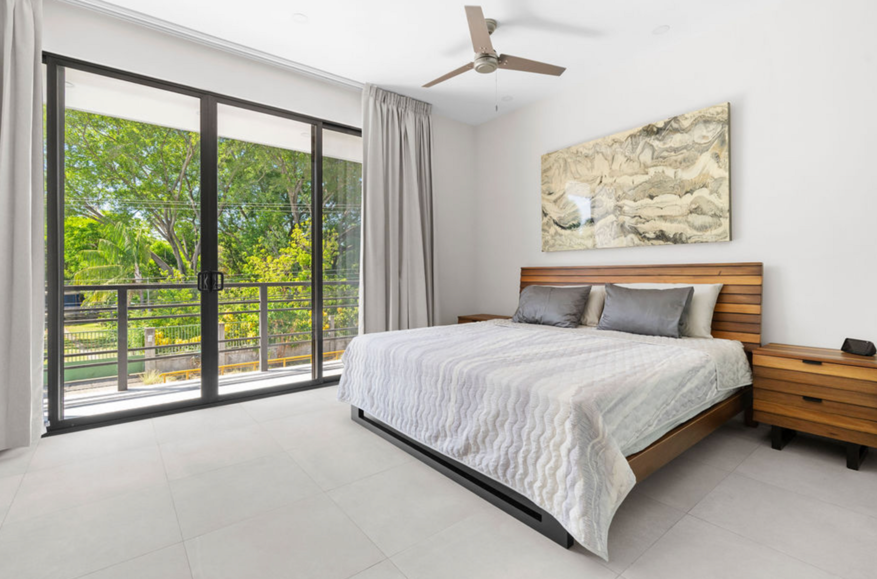 New Modern Villa Steps from the Beach in Playas del Coco, #2 — photo 5 of 14