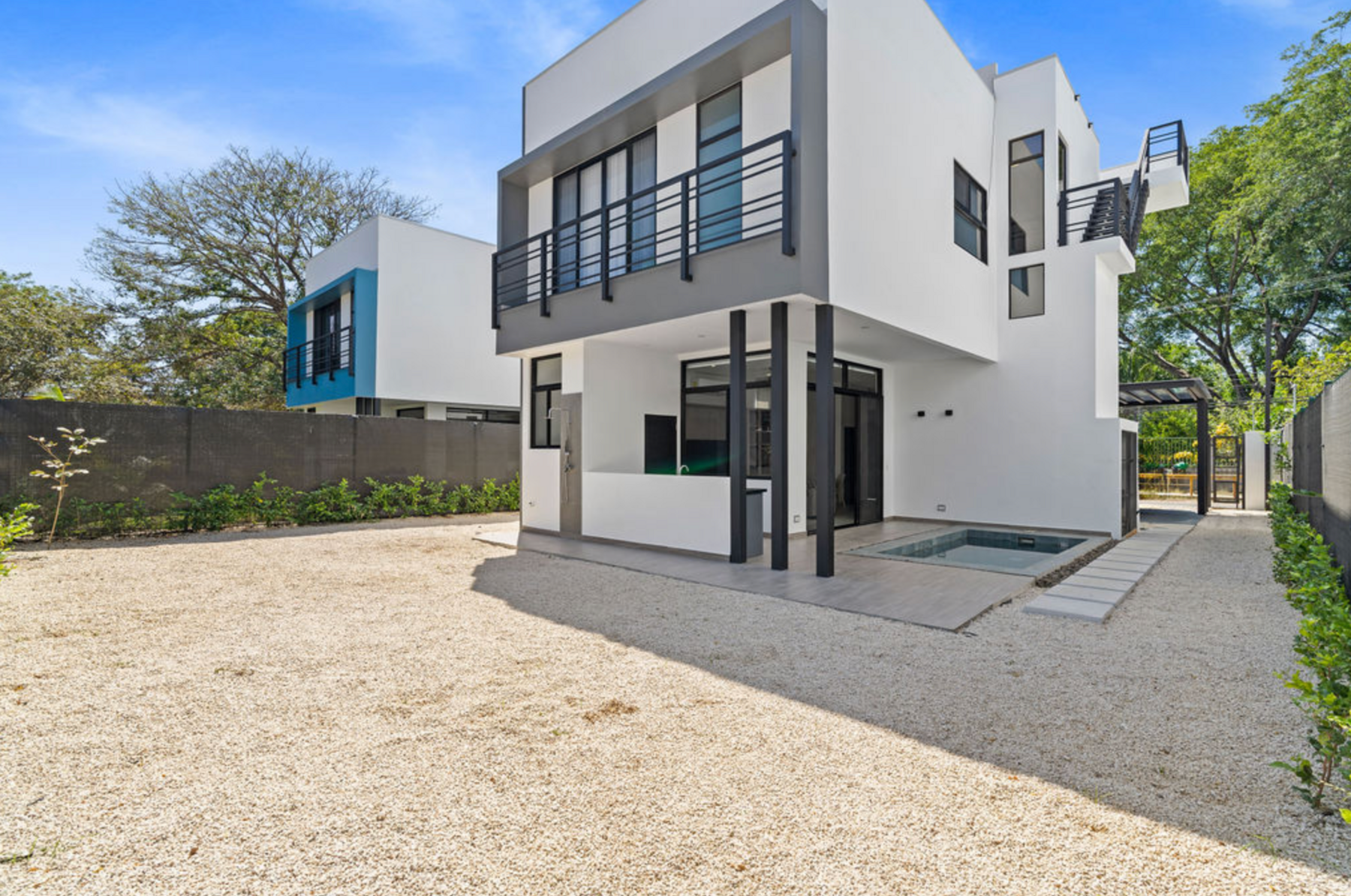New Modern Villa Steps from the Beach in Playas del Coco, #2 — photo 13 of 14