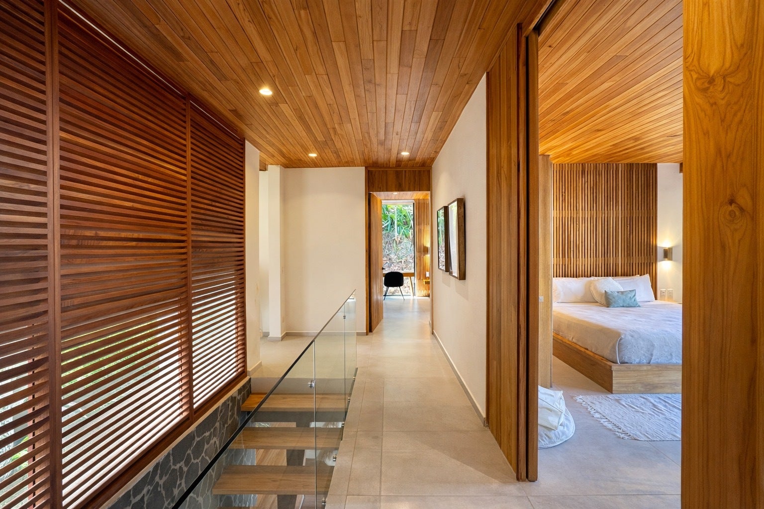 Luxury Ocean View Villa — photo 13 of 19