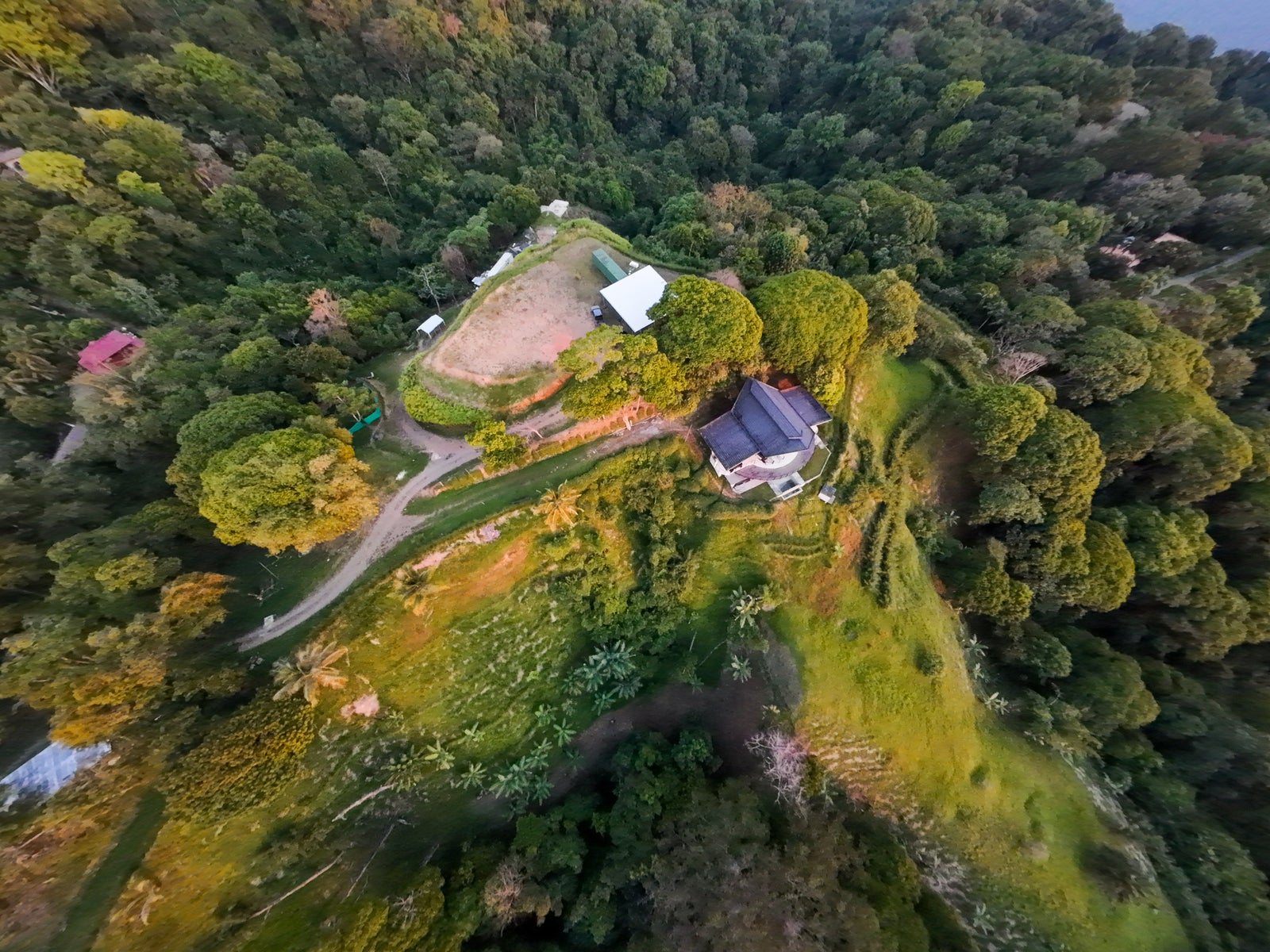Luxury Hilltop Estate — photo 3 of 11